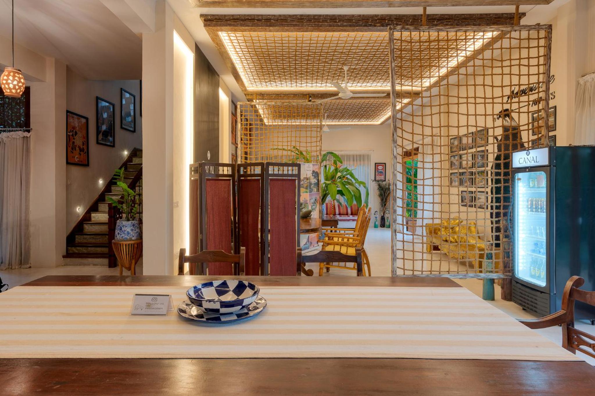D Canal House