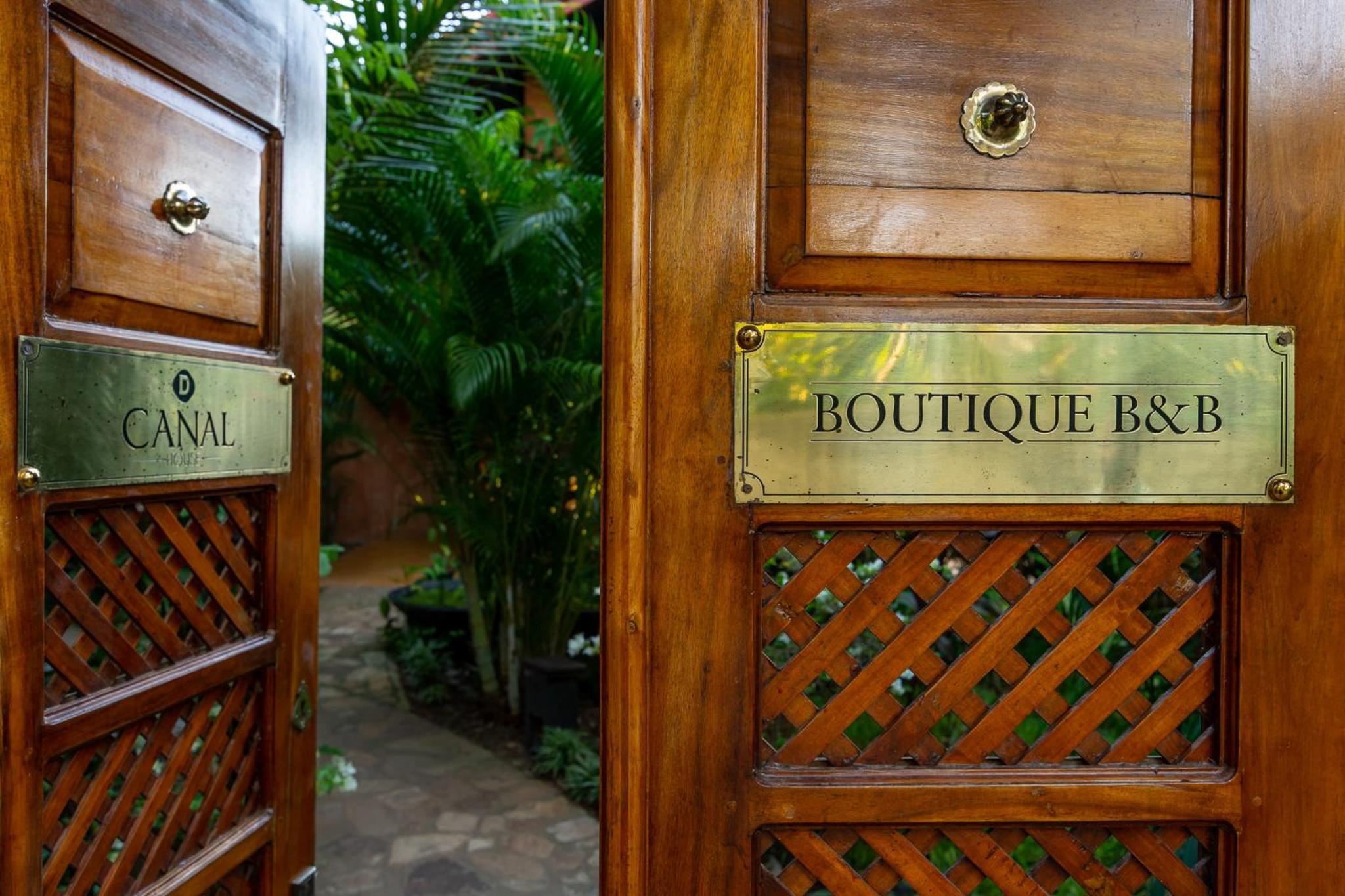 D Canal House