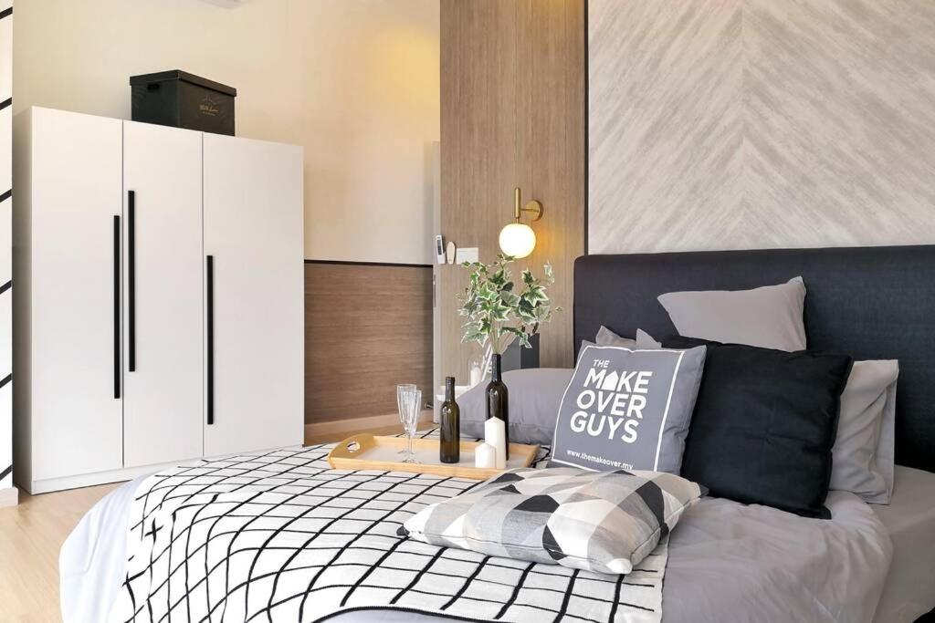DS27 Dsara 2 bed 5 pax design unit 2 park KB Sungai buloh photo 1
