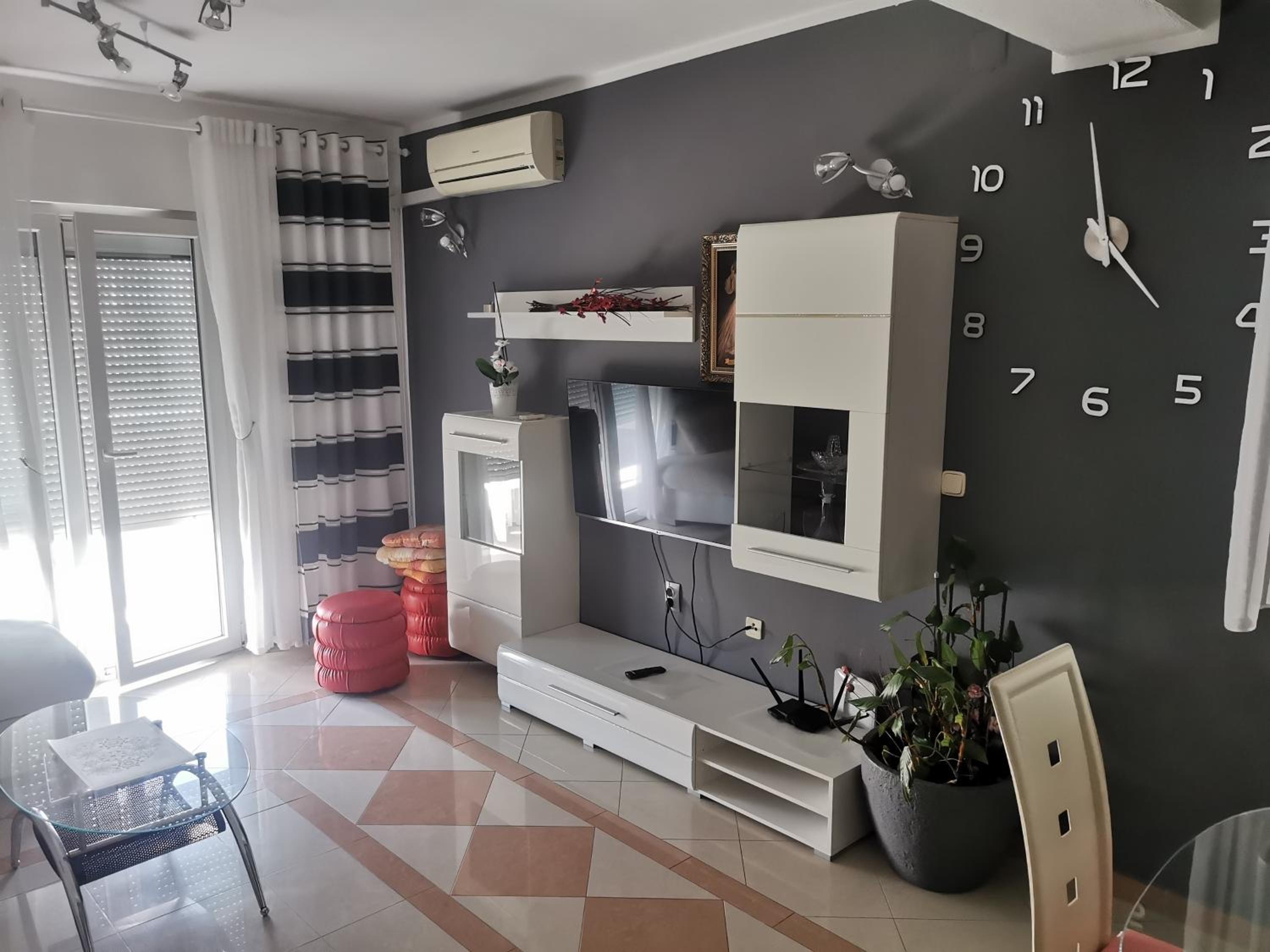 Apartment Toni view 4