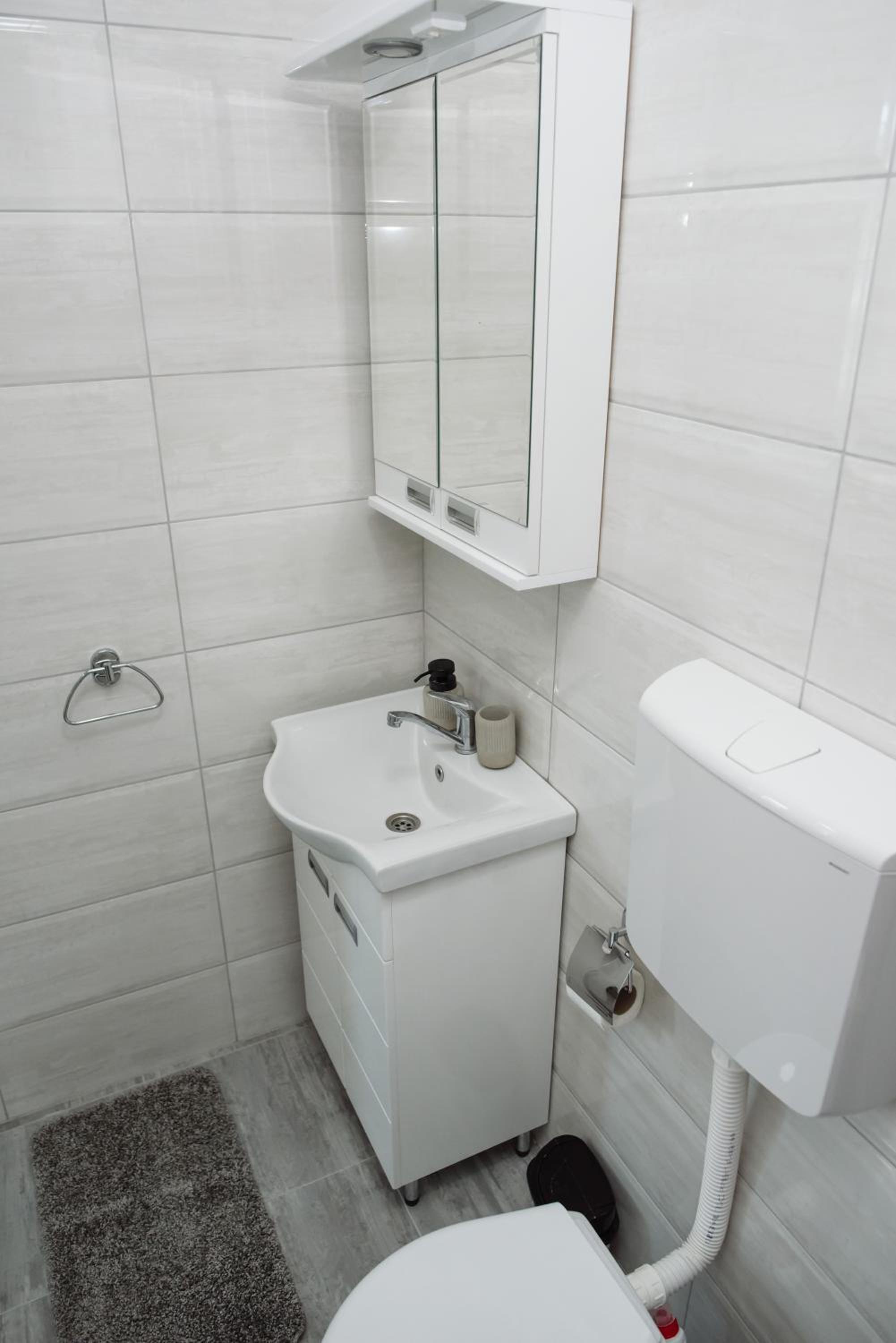 Photo 34