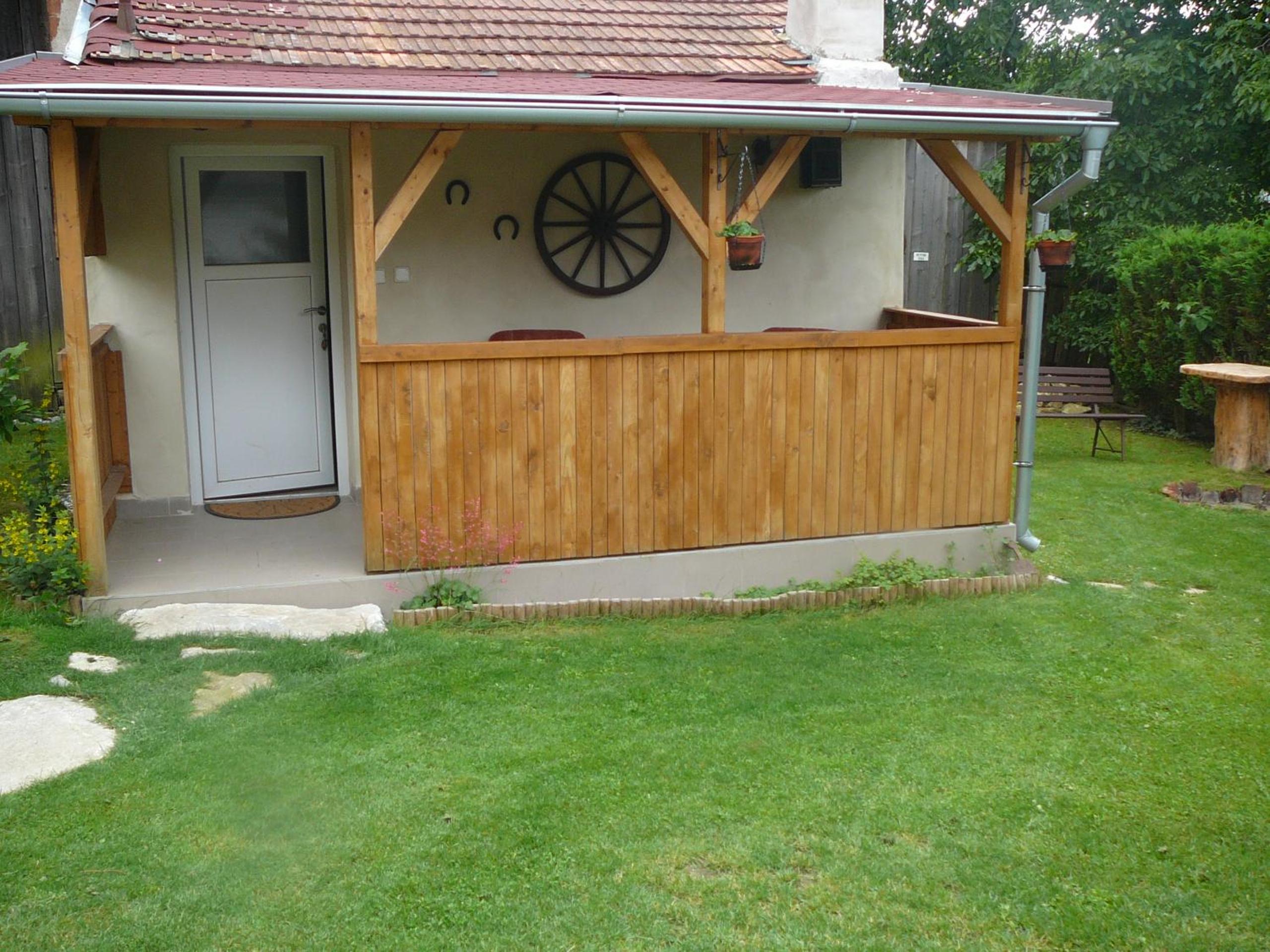 Photo 8