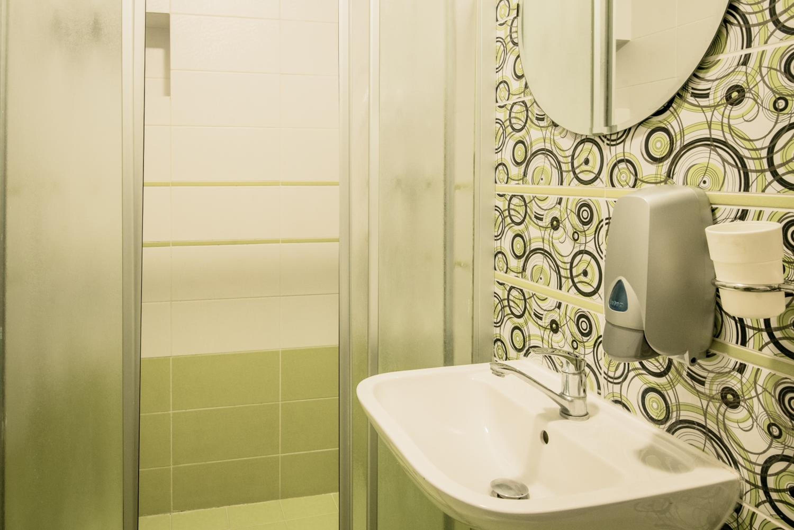 Charles Bridge Hostel & Apartments