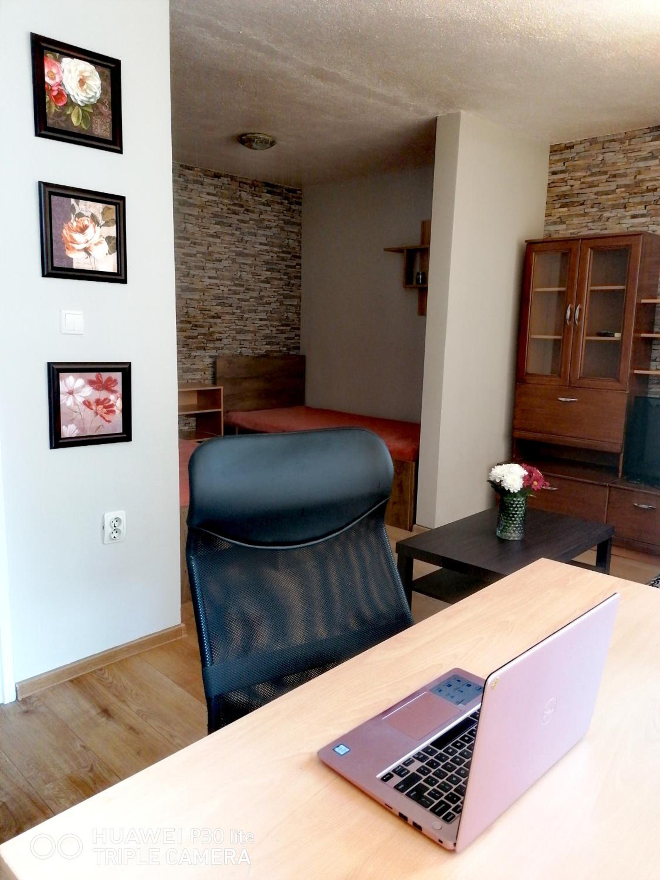 Comfort getaway studio view 3