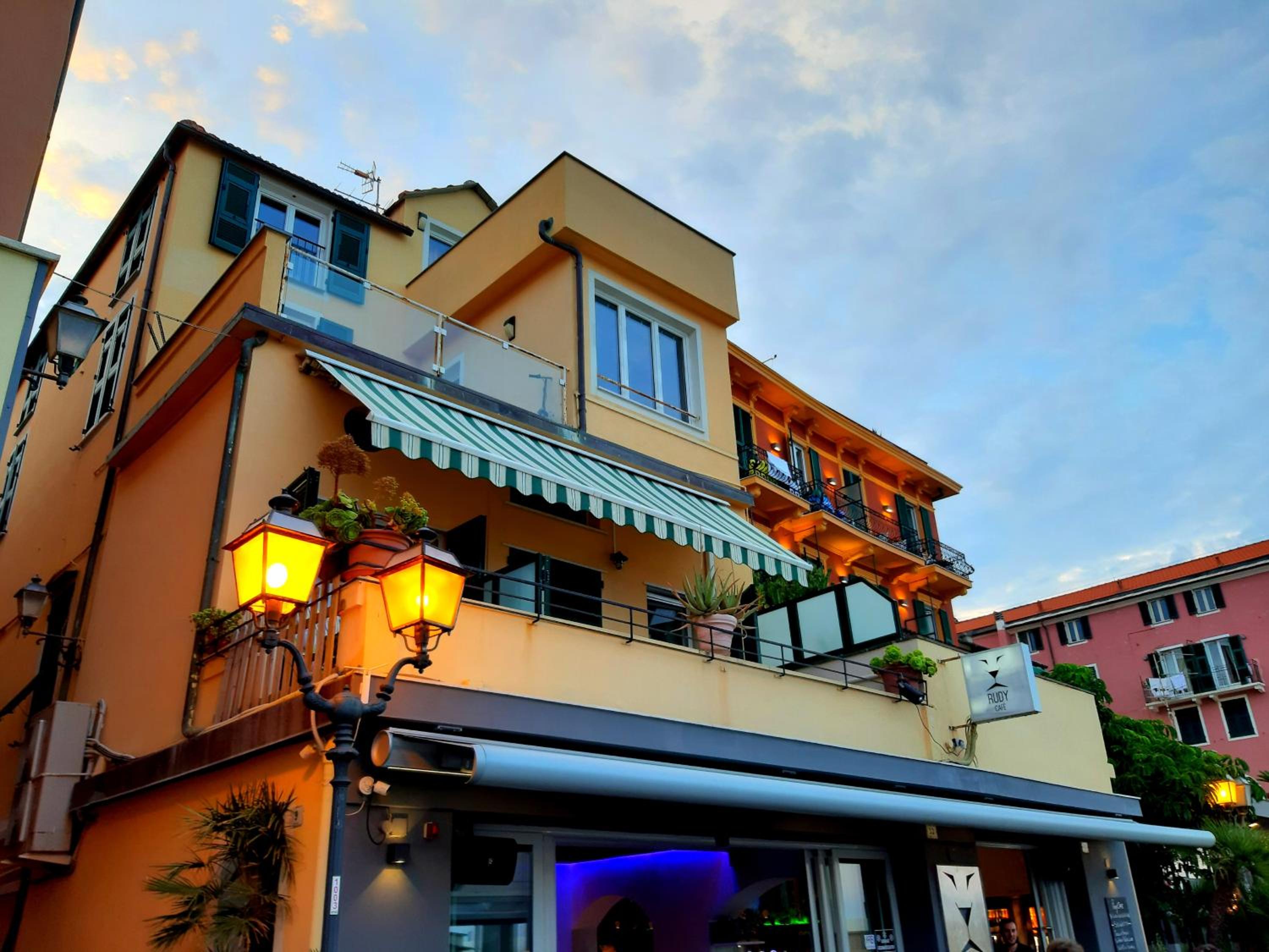 Hotel Appartamento fronte mare con terrazzo zio - Image 1