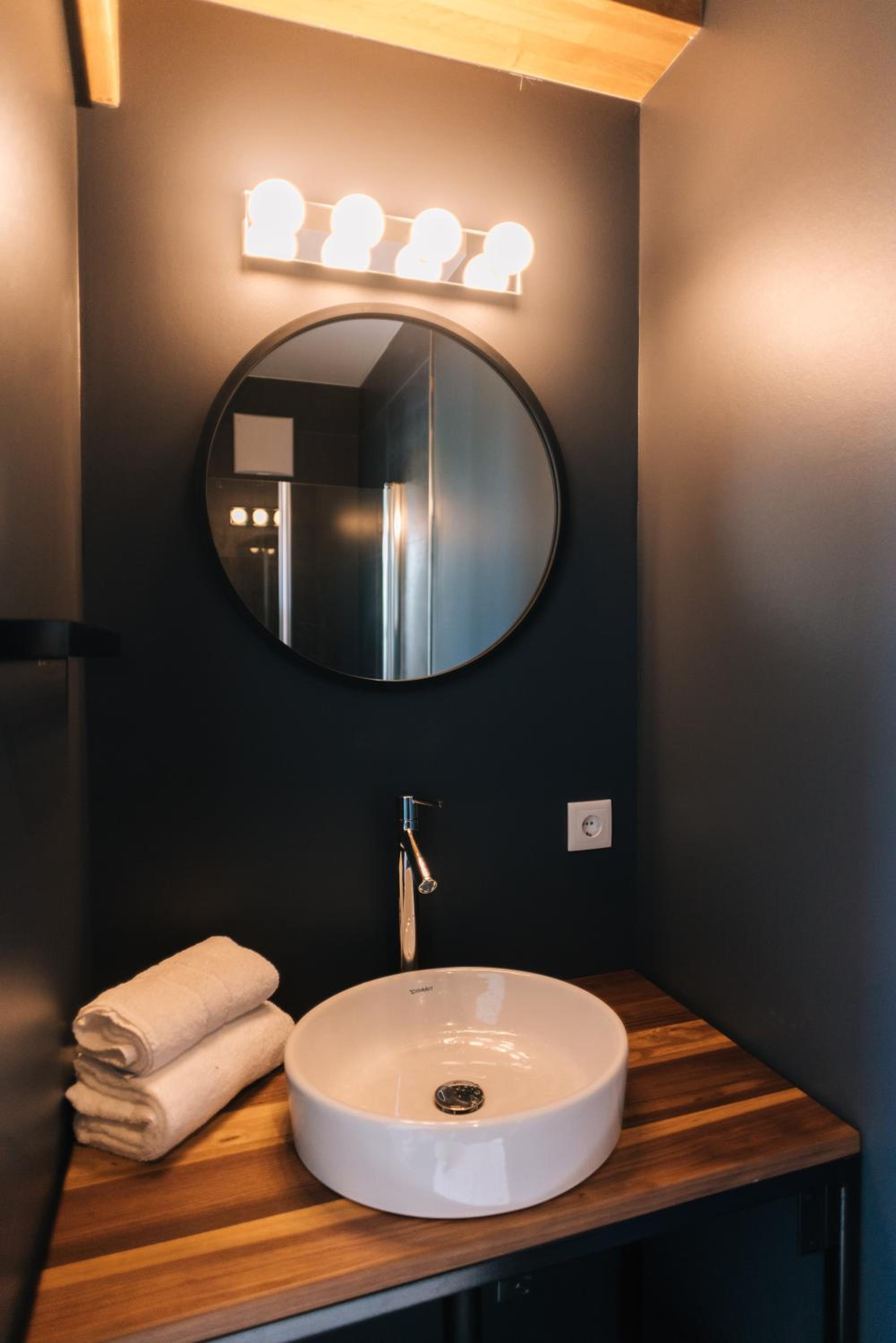 Wave Penthouses