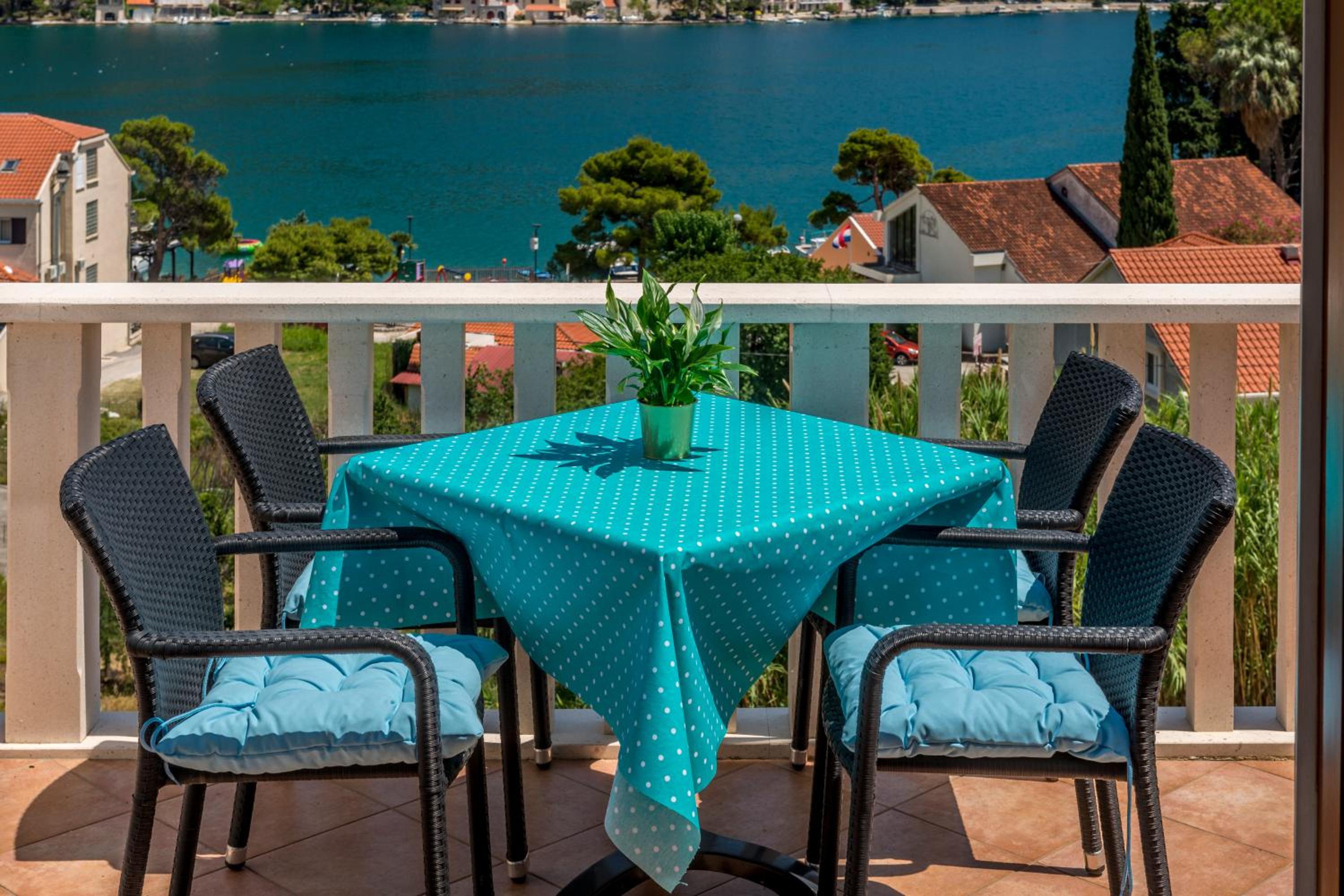 Couple getaway apartments