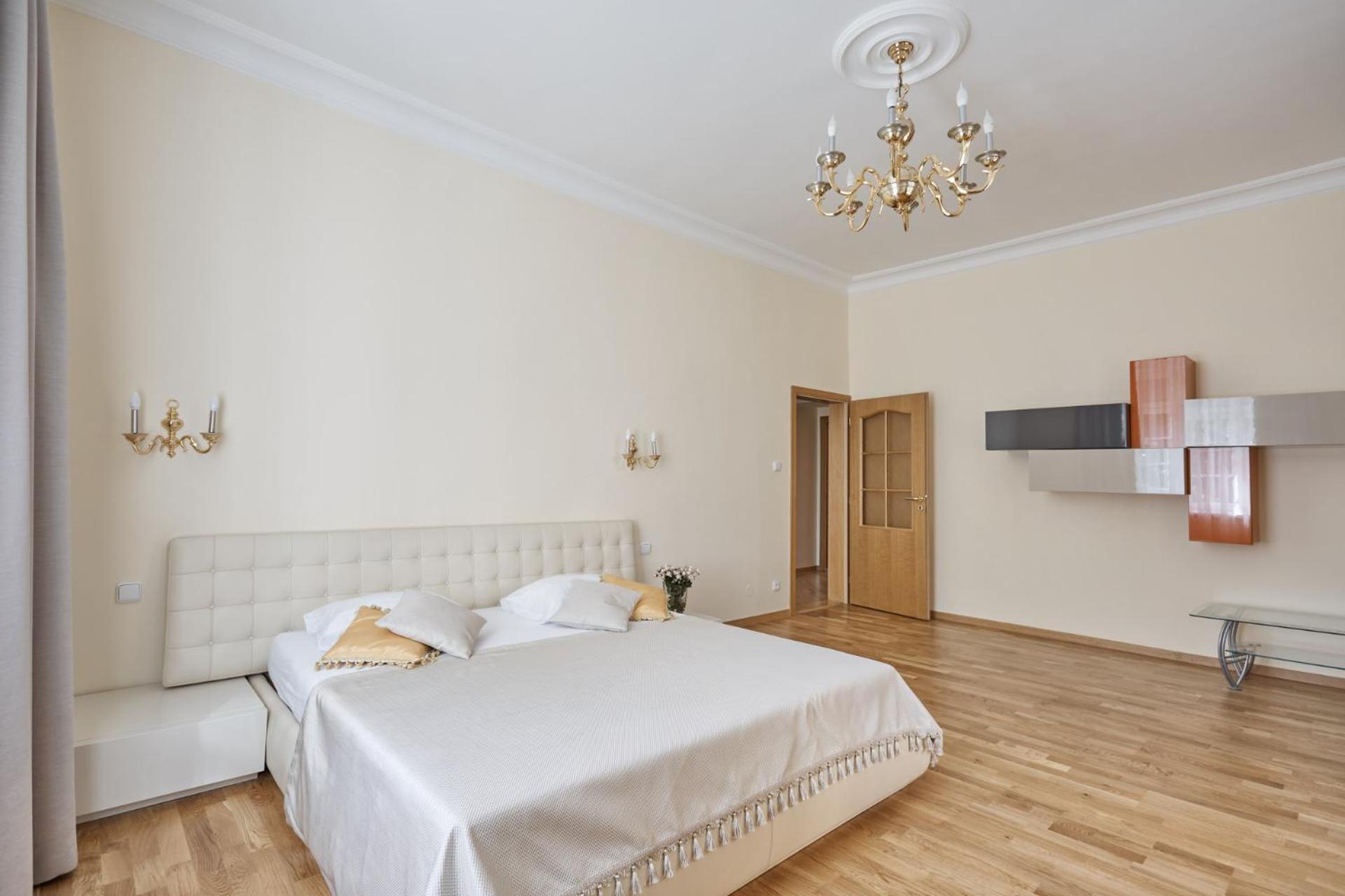 Villa Deluxe Apartments view 5