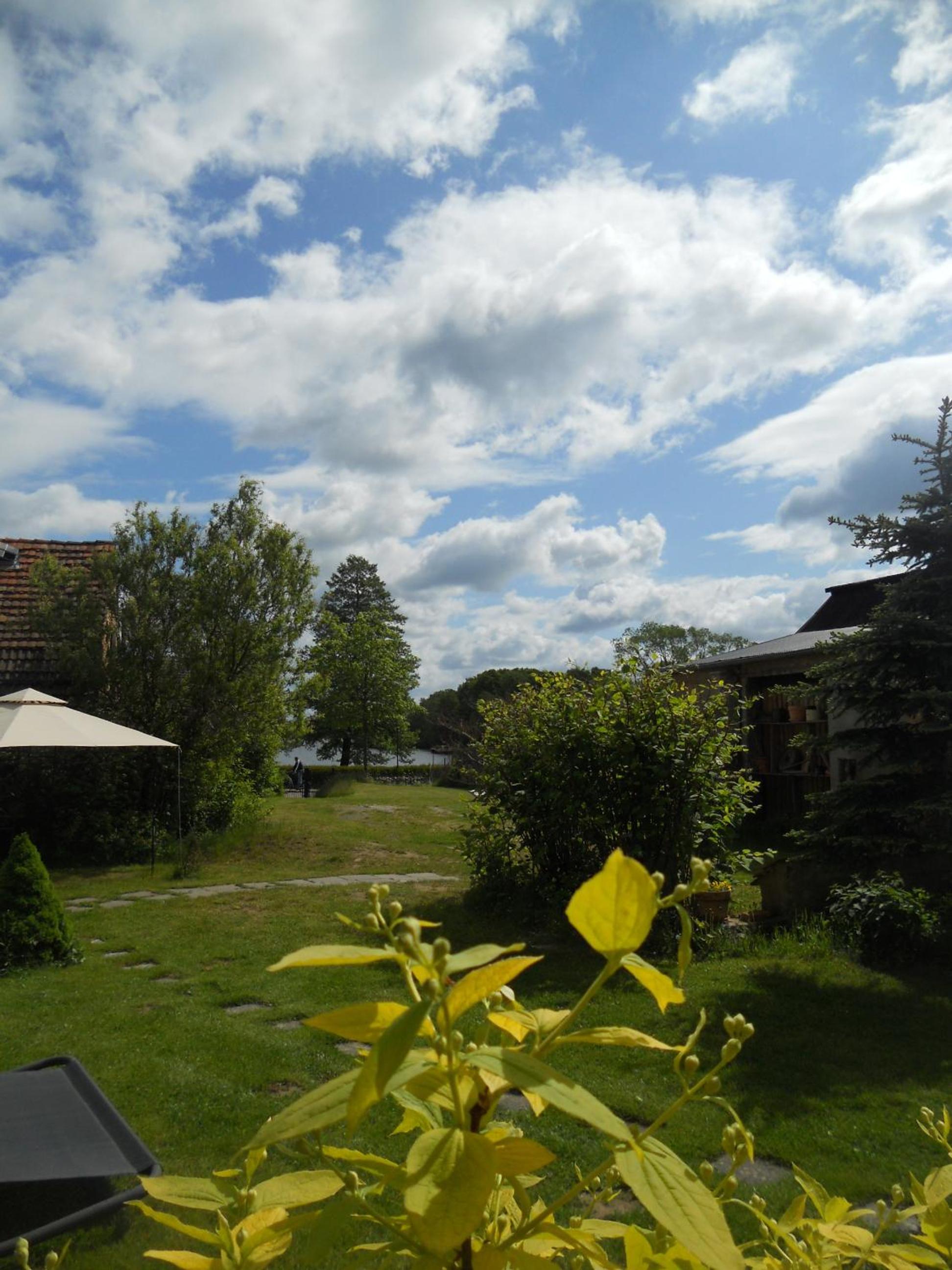 Haus am See in Kleinzerlang
