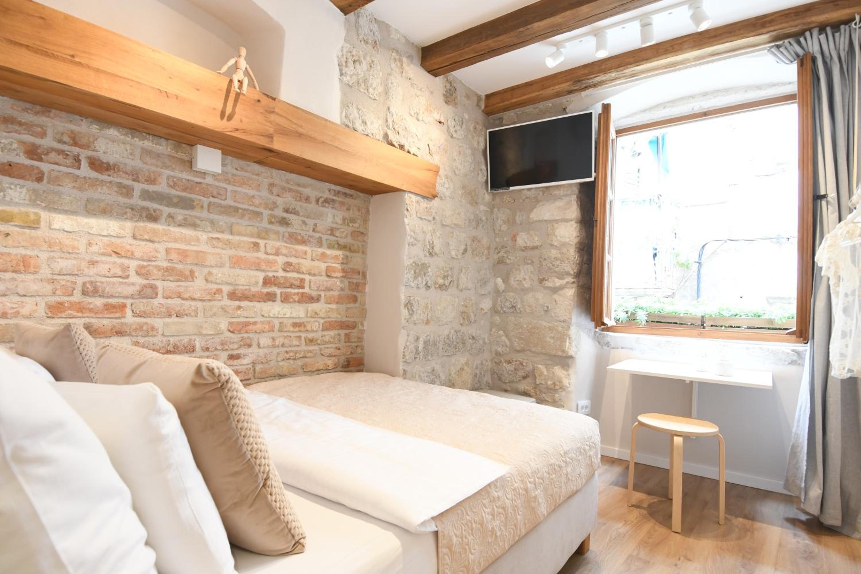 Live Laugh Love Dubrovnik Luxury Rooms