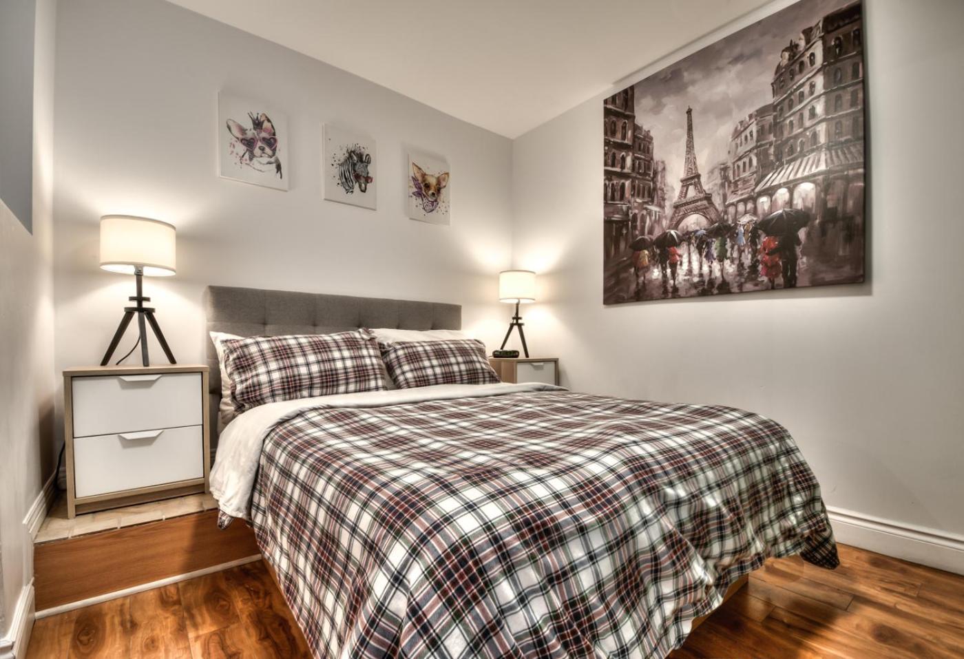 100 METERS to METRO BEAUDRY - FULL APARTMENTS - 1 minute walk to the FAMOUS ST CATHERINE STREET - FAST WIFI - WASHER & DRYER ON SITE - Montcalm units