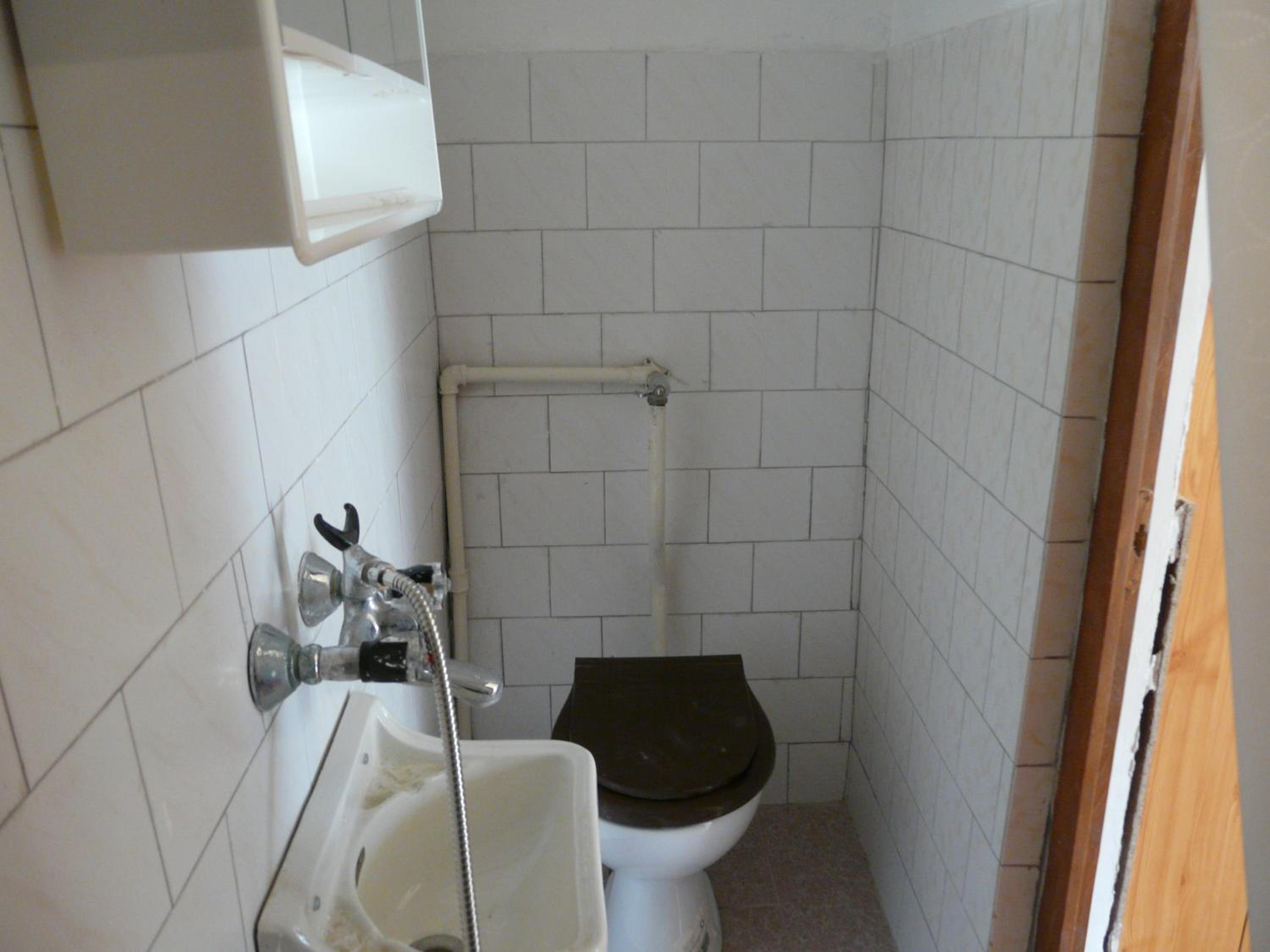 Photo 33