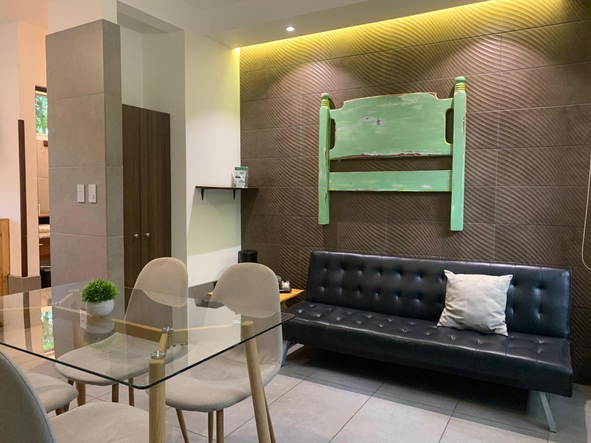ARANJUEZ LOFTS Santa Ana