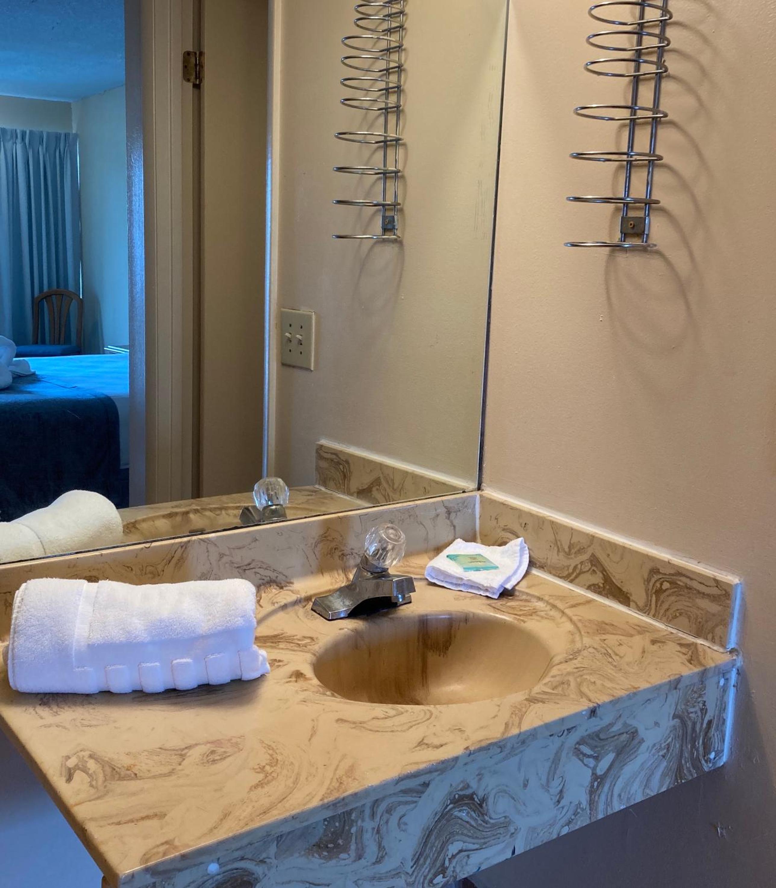Orlando Vacations - Altamonte Springs Hotel and Suites - Property Image 9