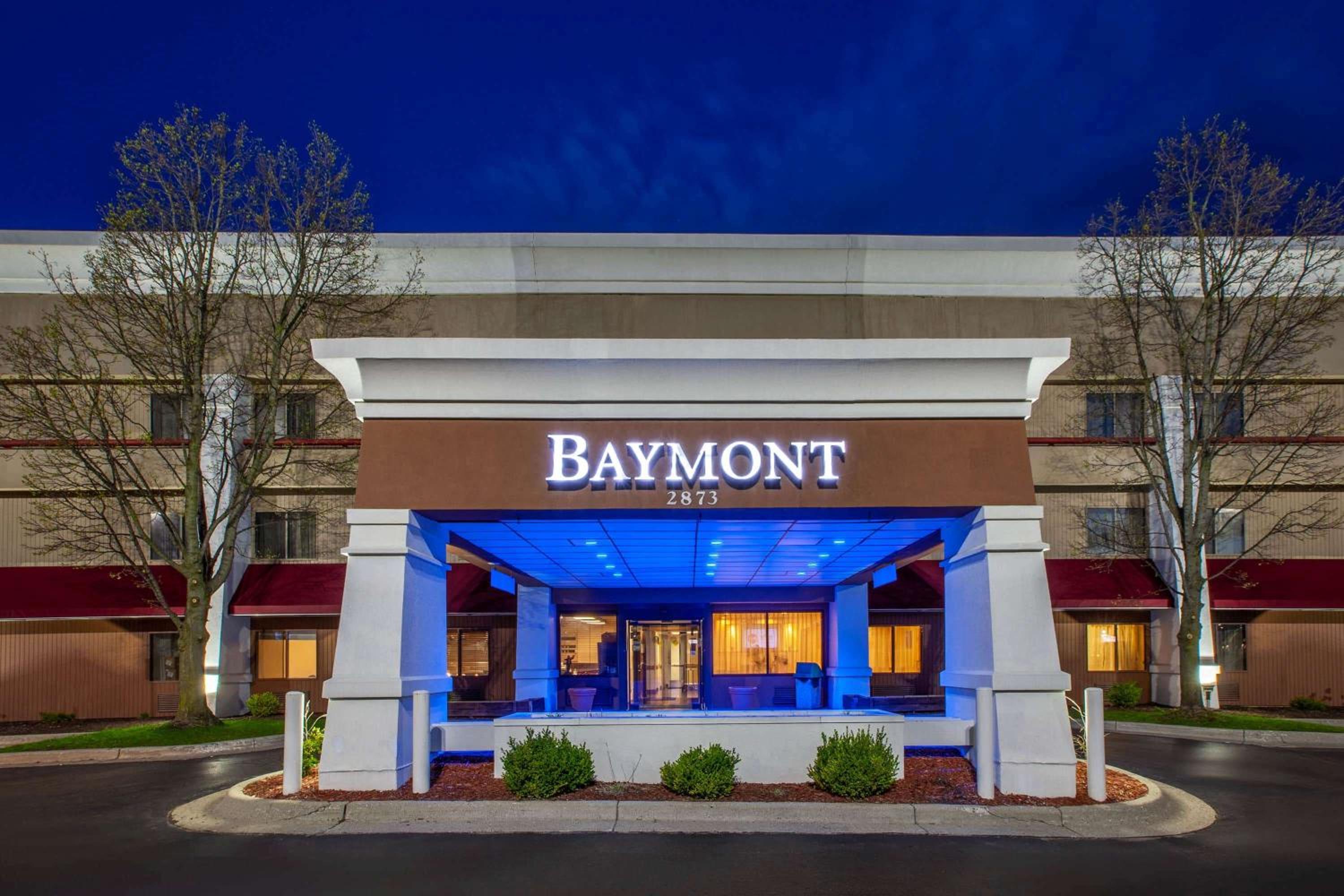 Hotel Baymont by Wyndham Grand Rapids Airport - Image 1
