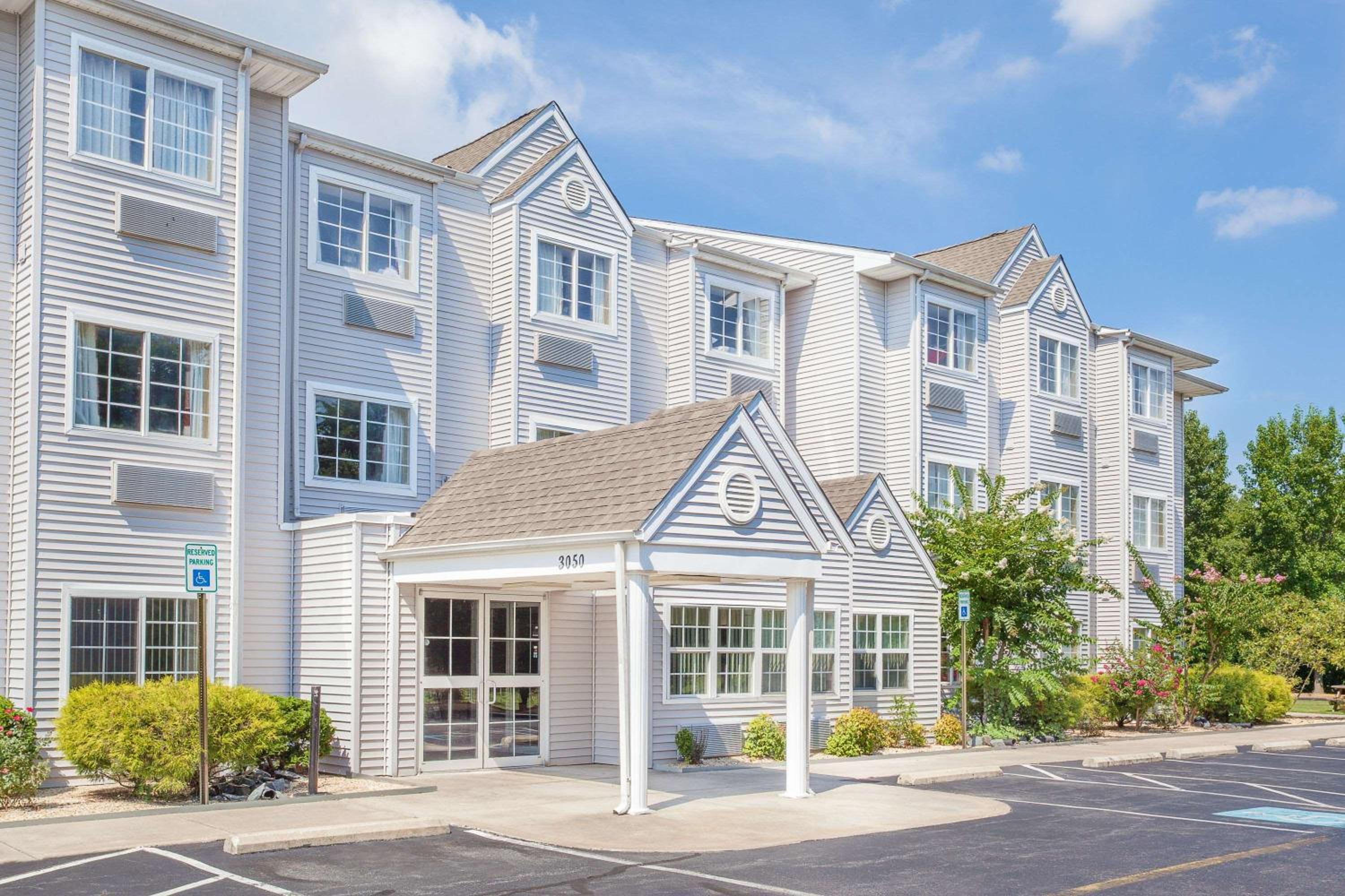 Microtel Inn and Suites - Salisbury view 2