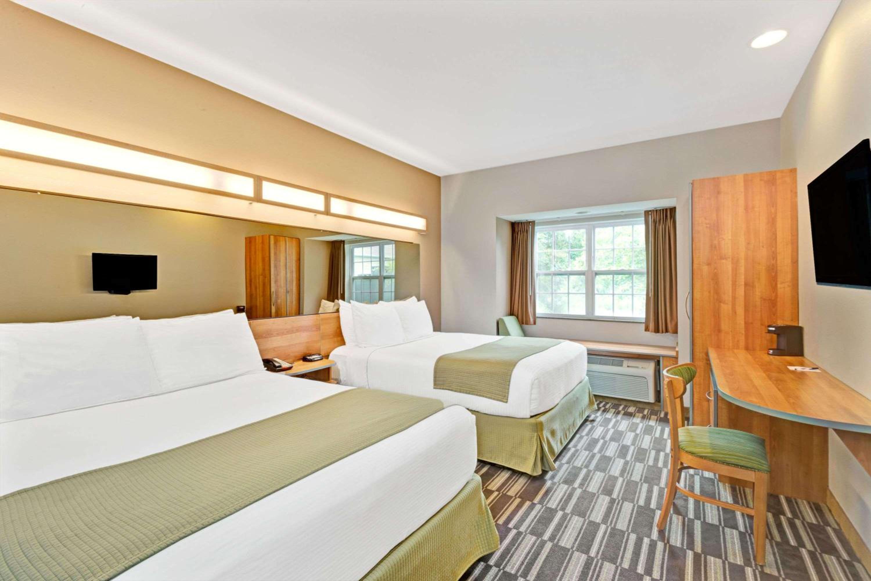 New York City Vacations - York Microtel Inn  Suites by Wyndham - Property Image 8