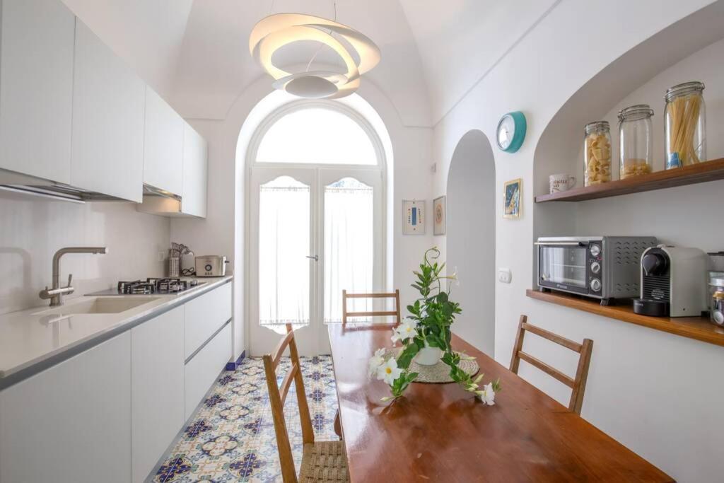 CASA BAKER luxury apartment photo 3