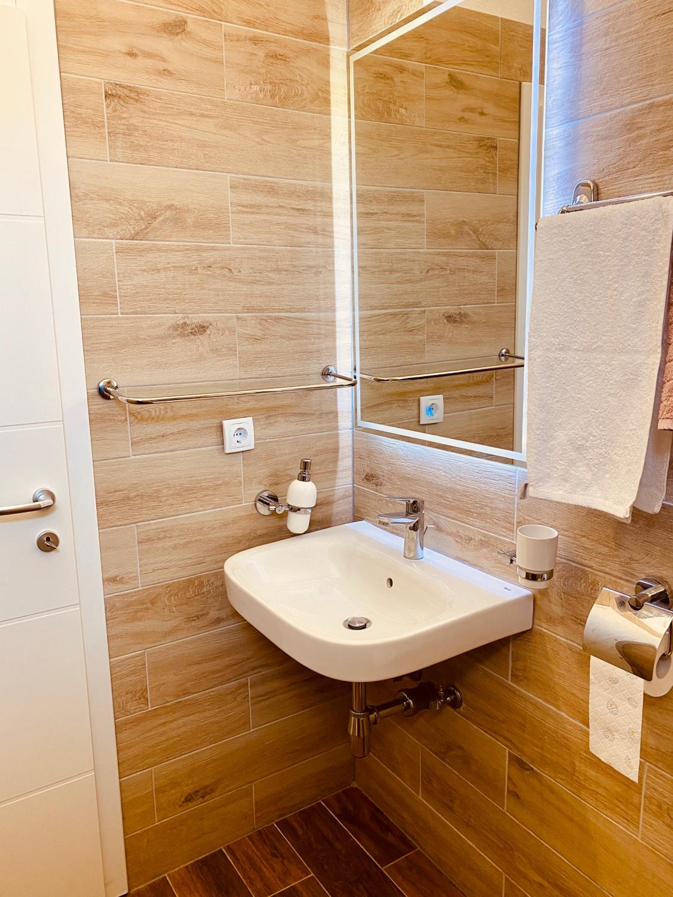 apartment Elena view 5