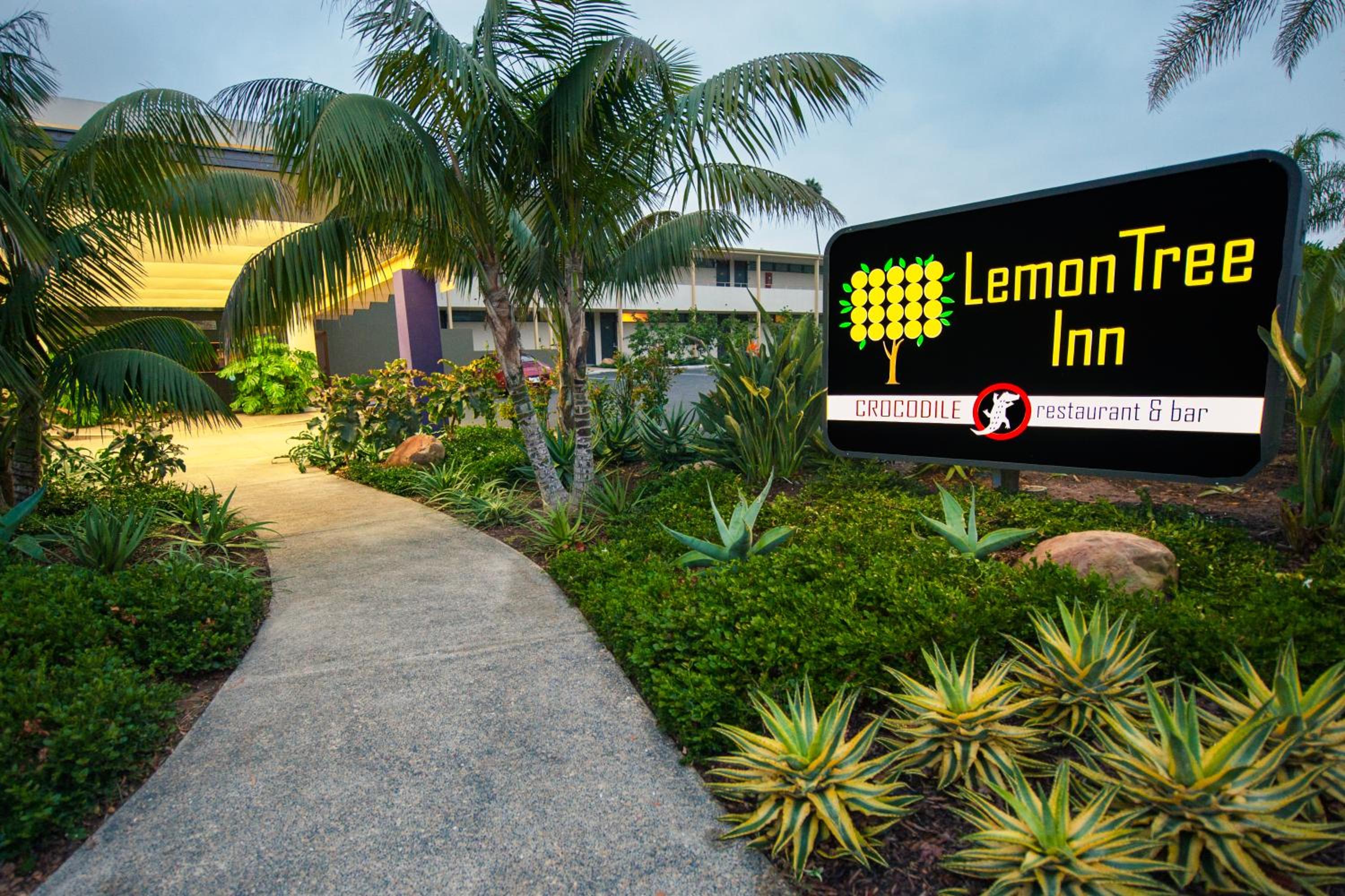 Hotel Lemon Tree Inn - Image 1