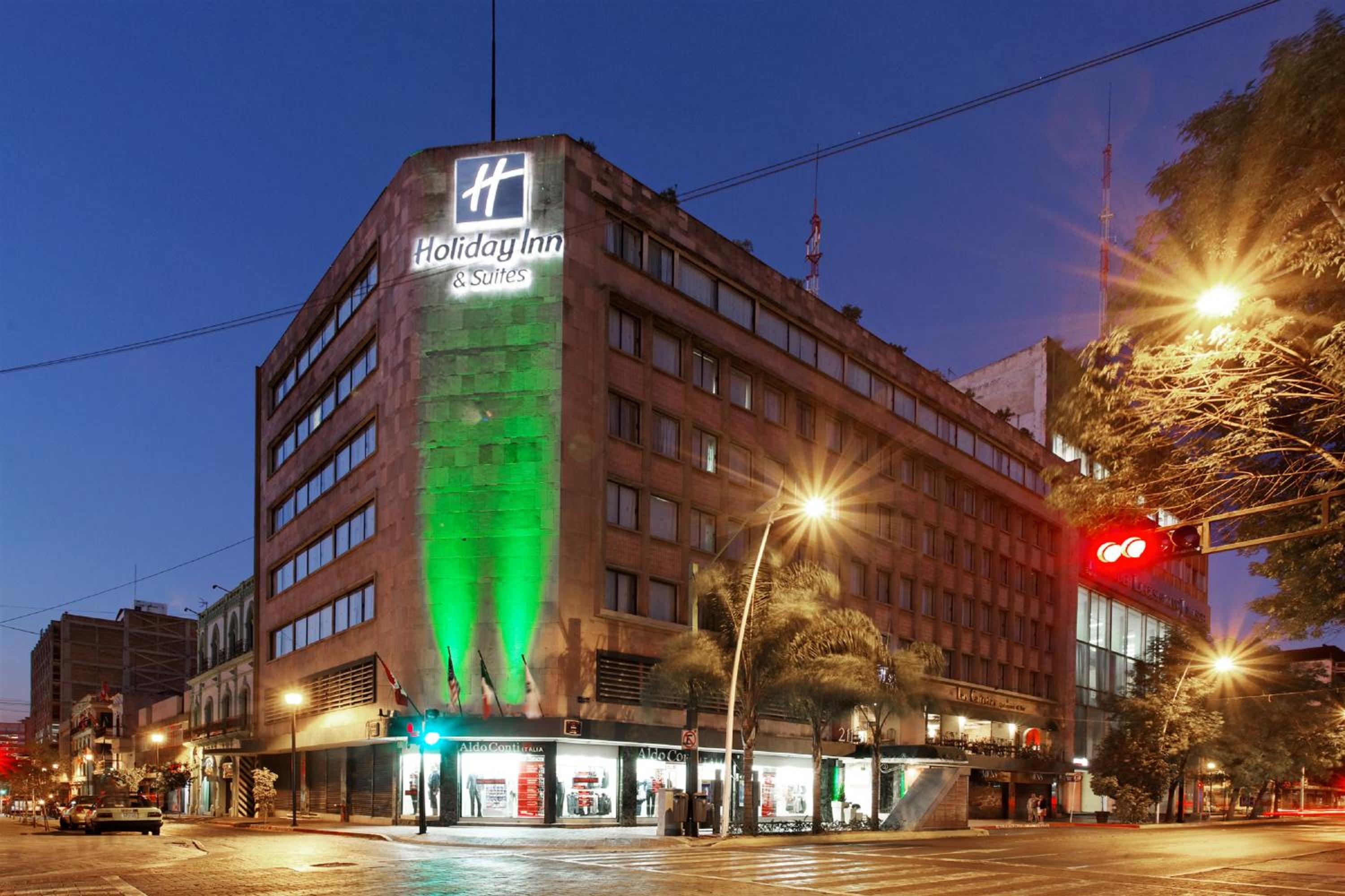 Hotel Holiday Inn Hotel & Suites Centro Historico, an IHG Hotel - Image 1