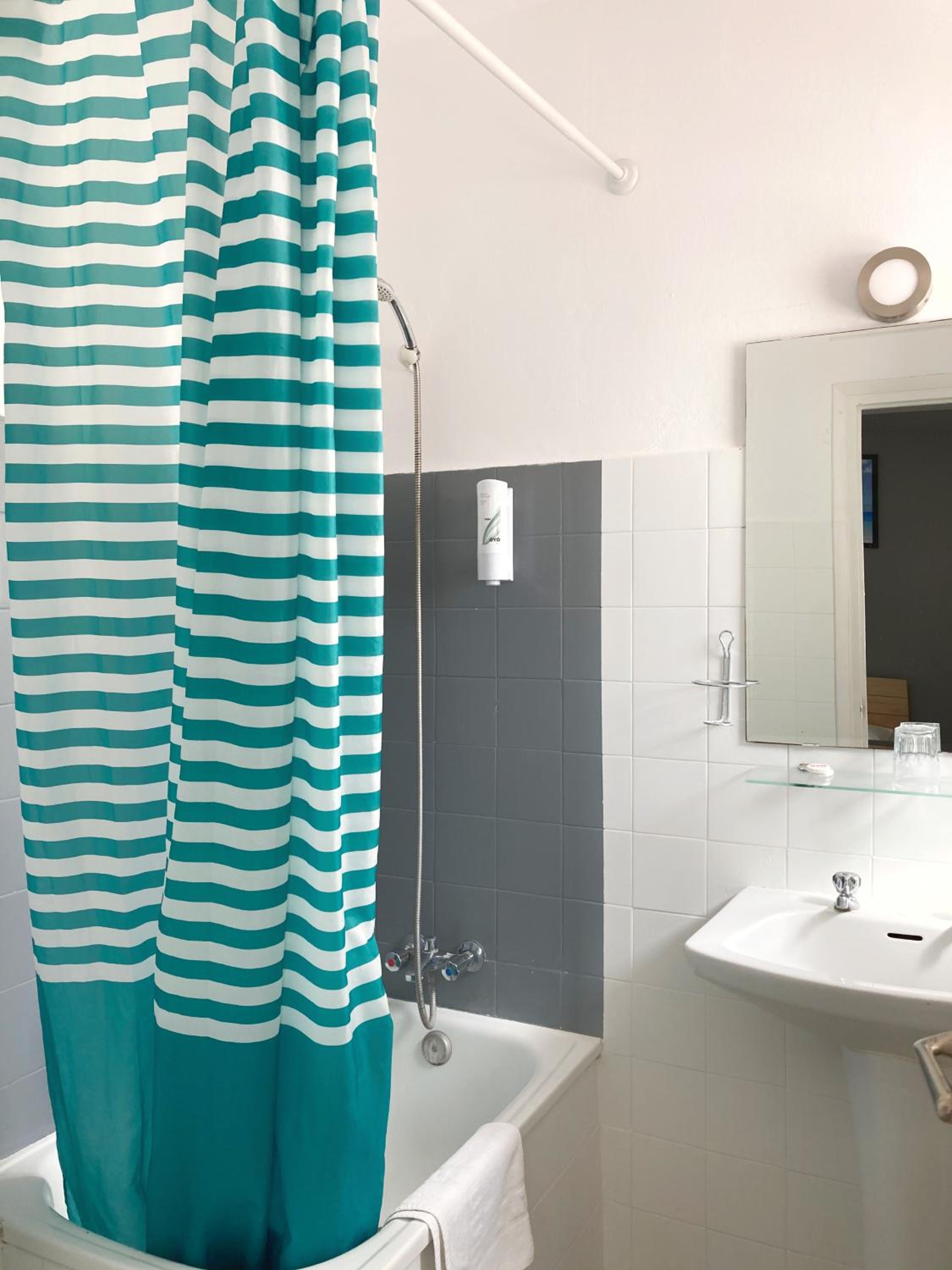 Hostal Paco Marbella