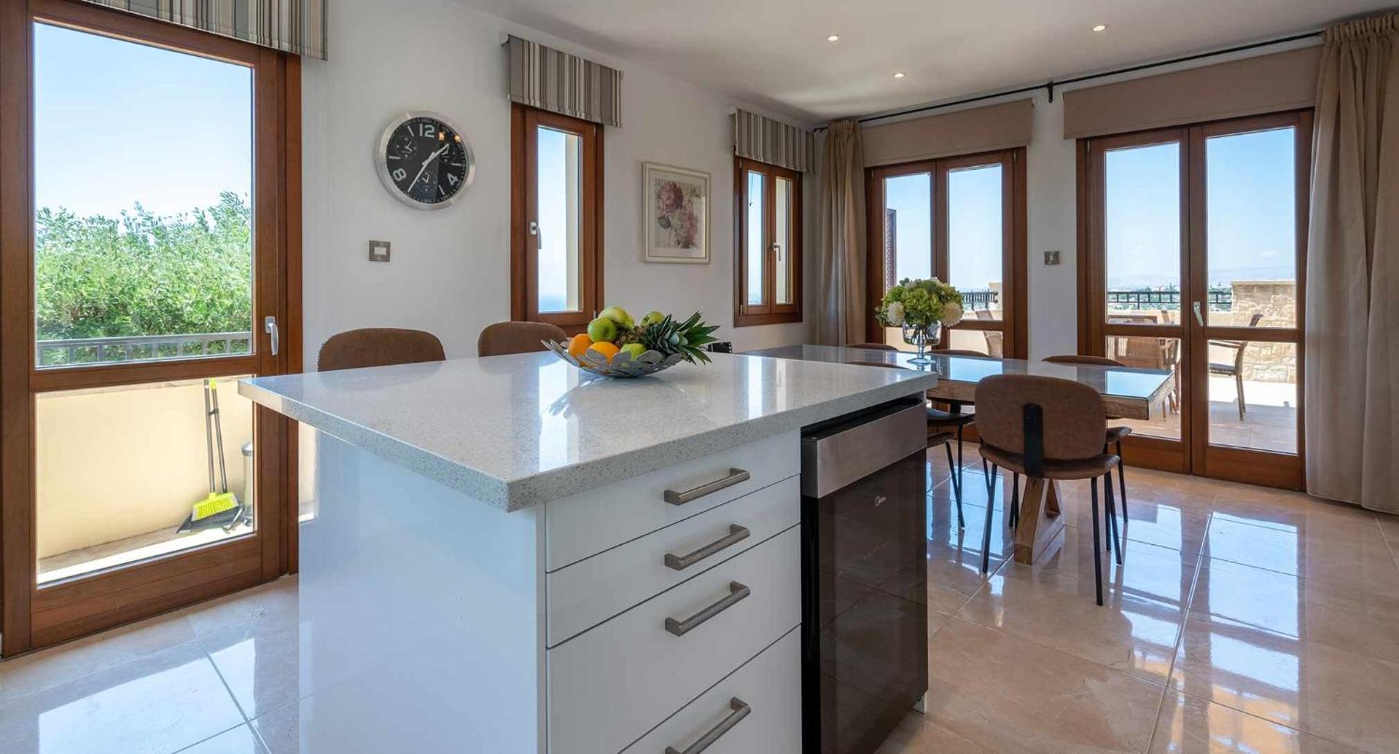 3 bedroom Villa Melandra with private pool and sea views, Aphrodite Hills Resort