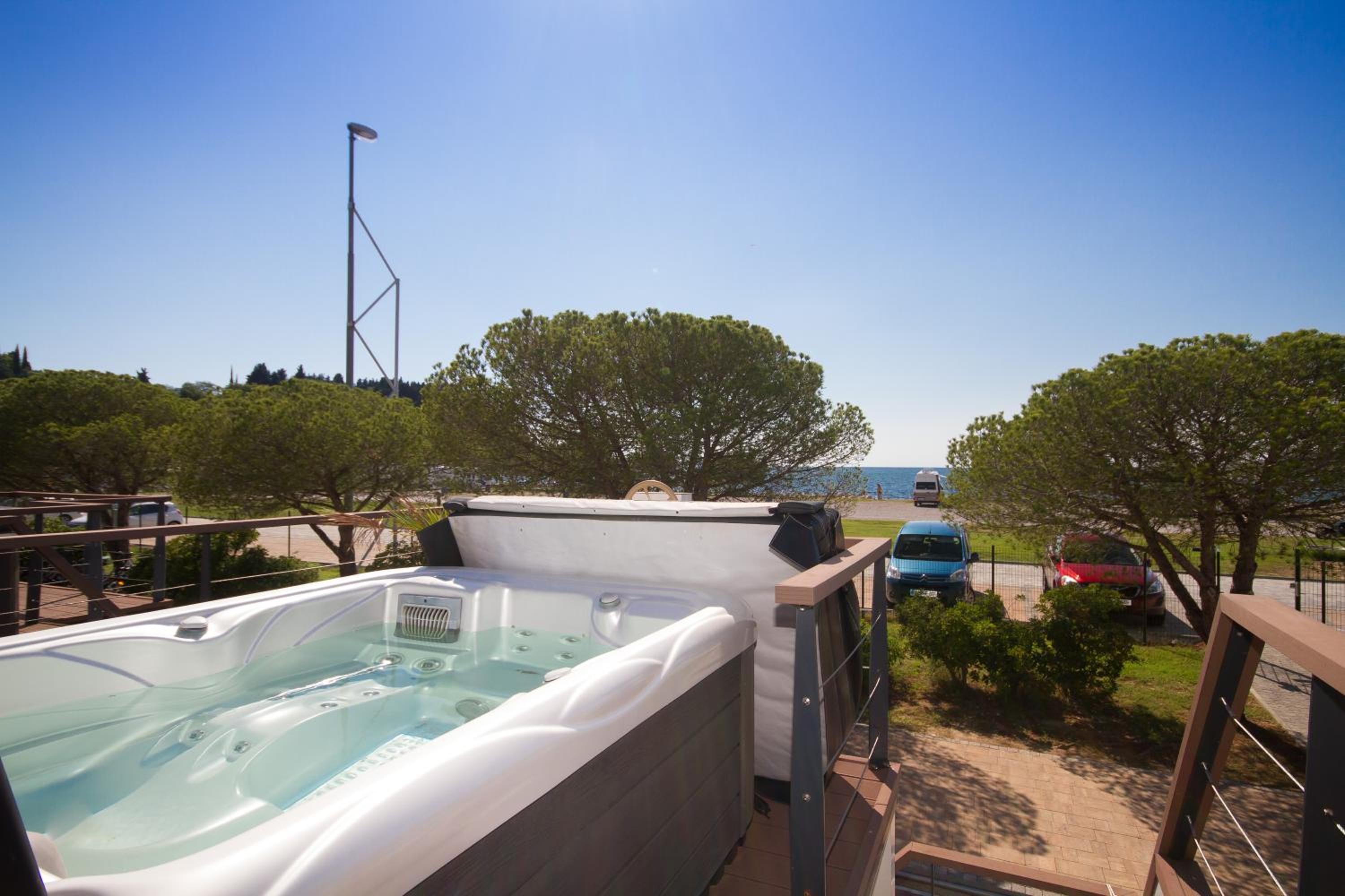 Bamboo Floating House Portorož