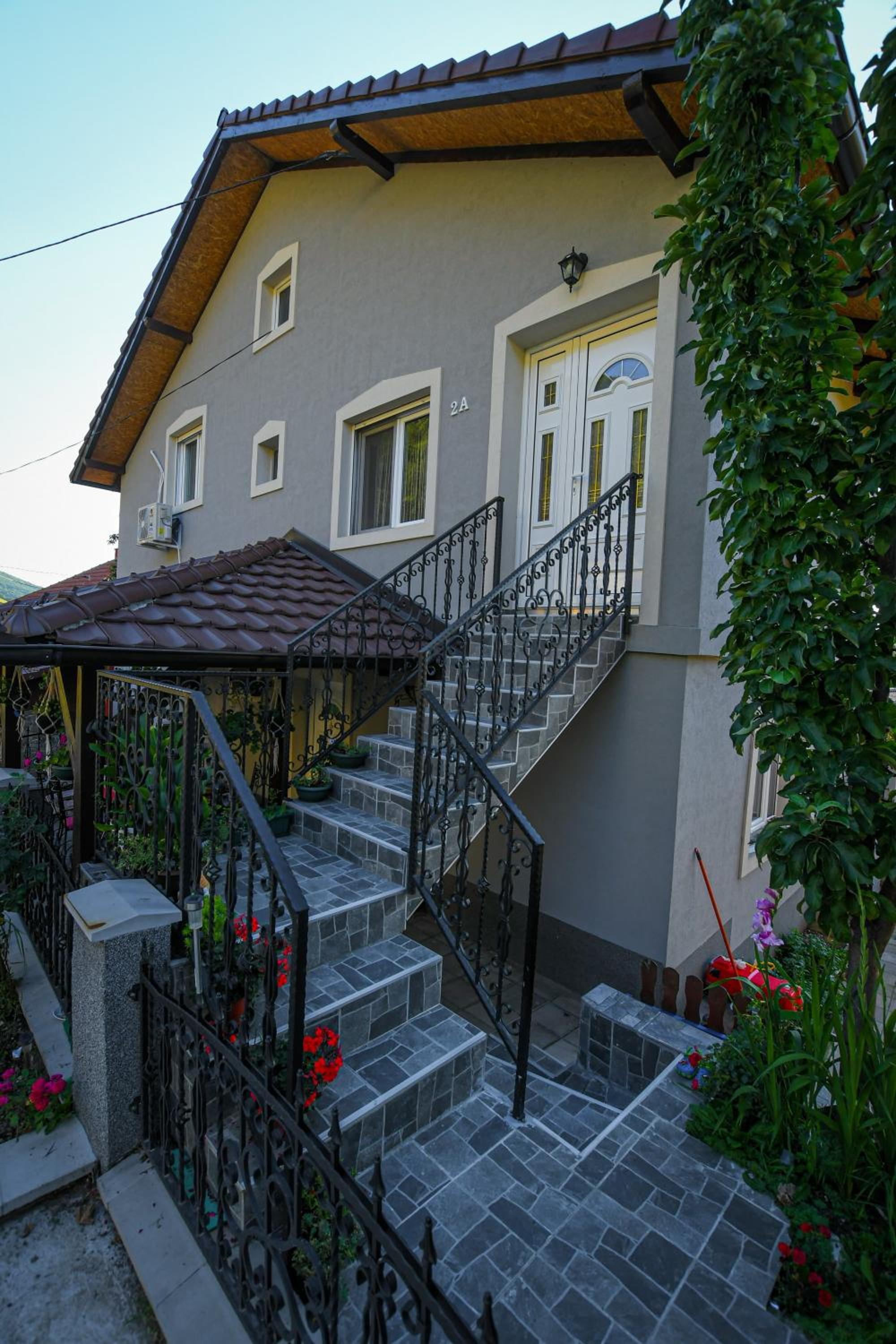 Photo 29