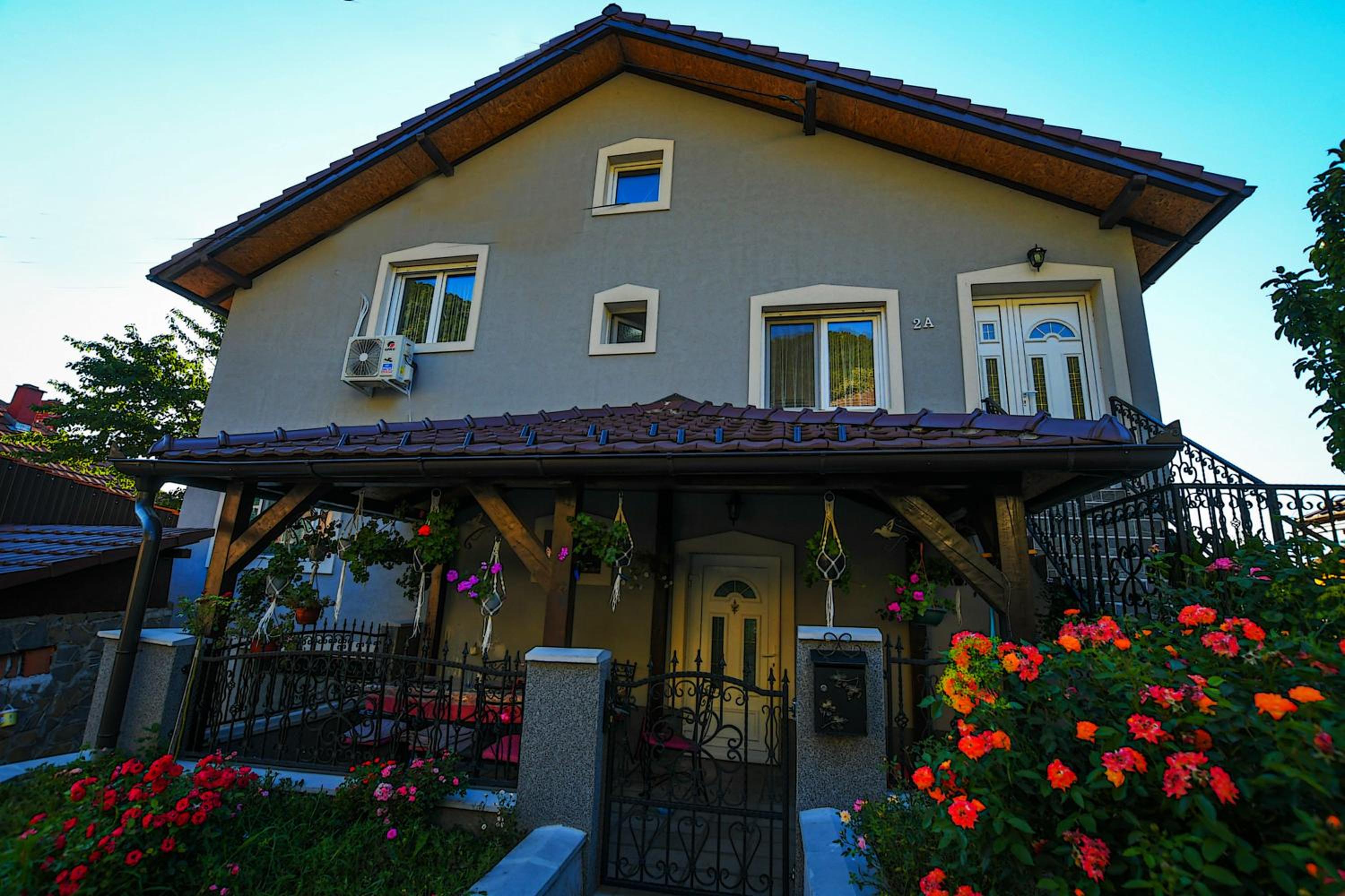 Photo 27