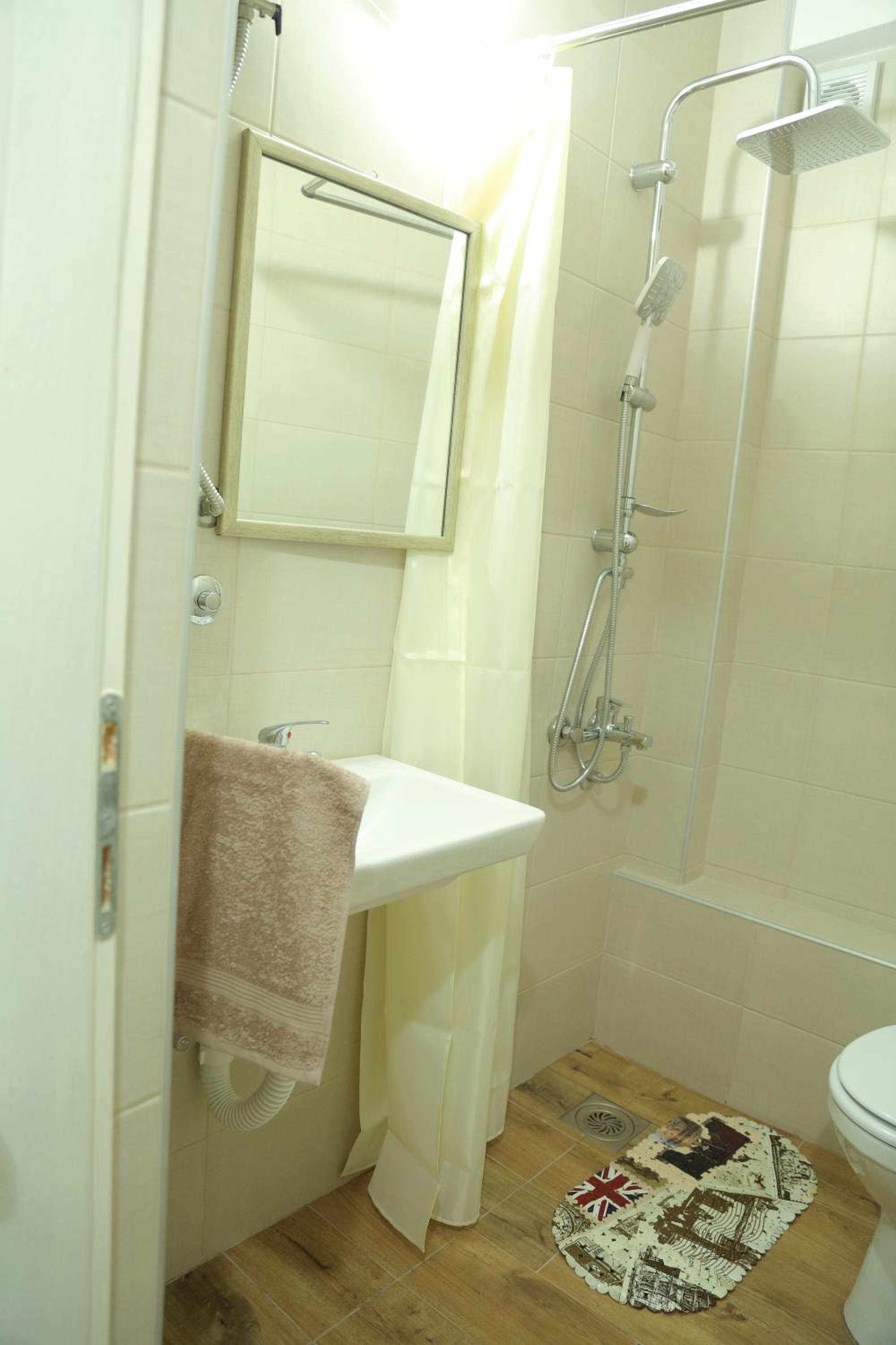 Photo 11