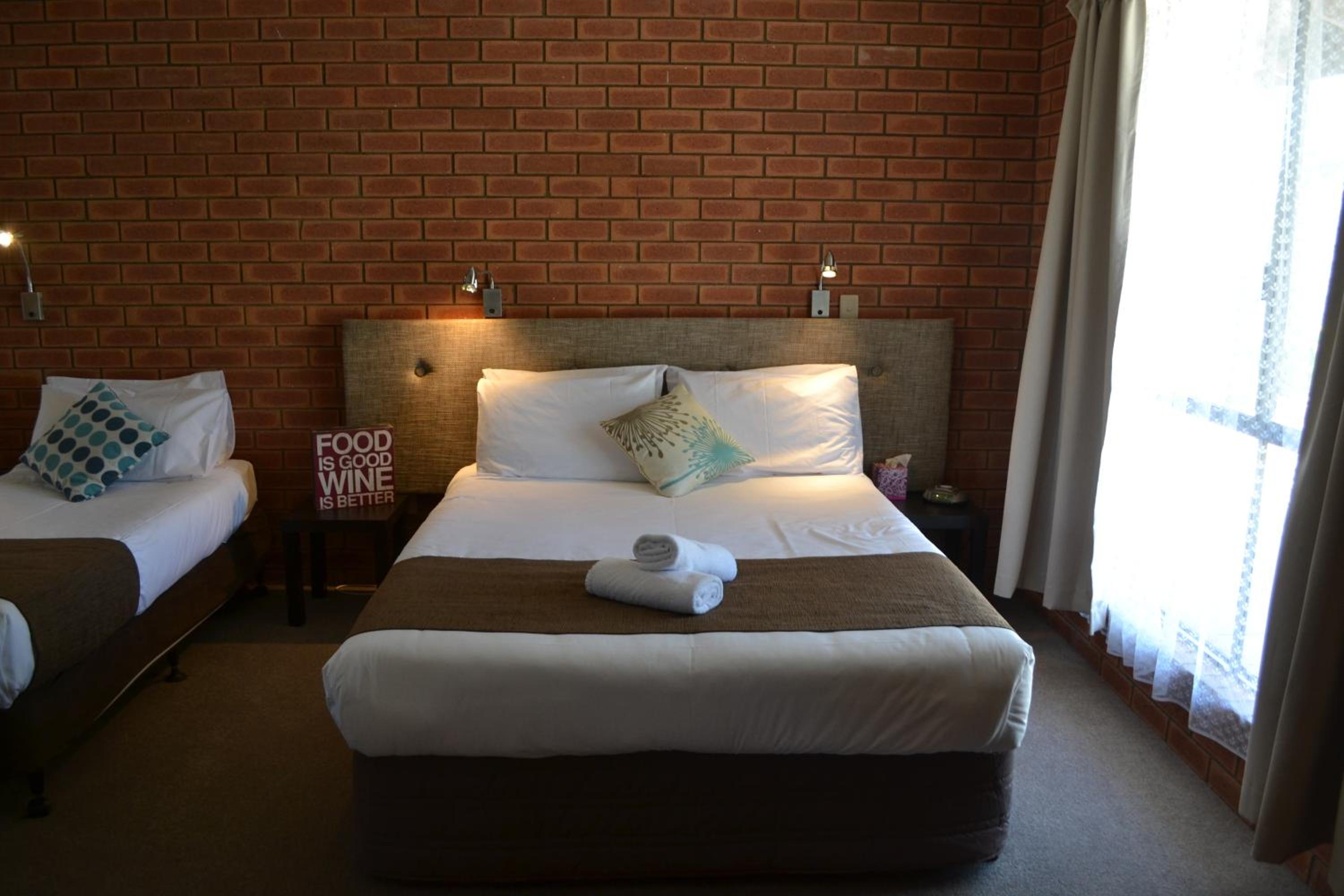 Ashleigh Court Motor Inn