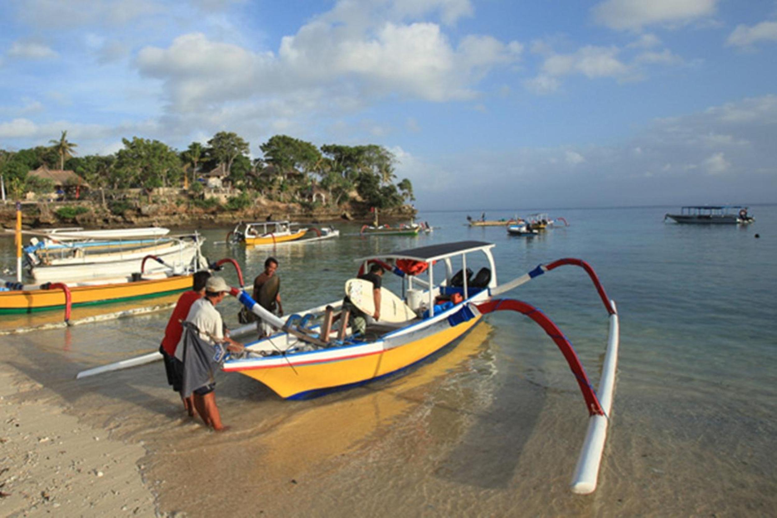 TS Hut Lembongan