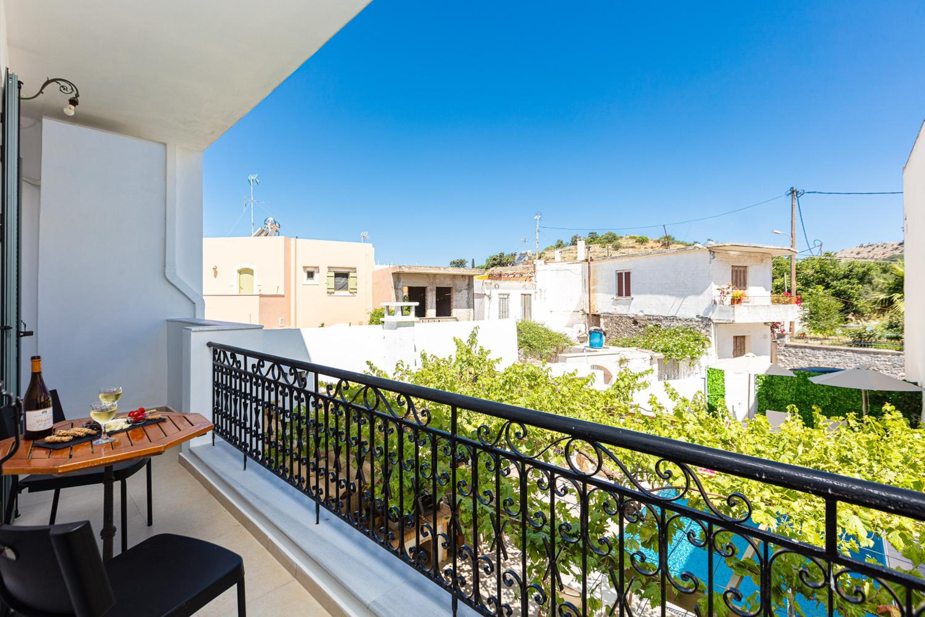 Hotel Villa Aprinia - Image 1