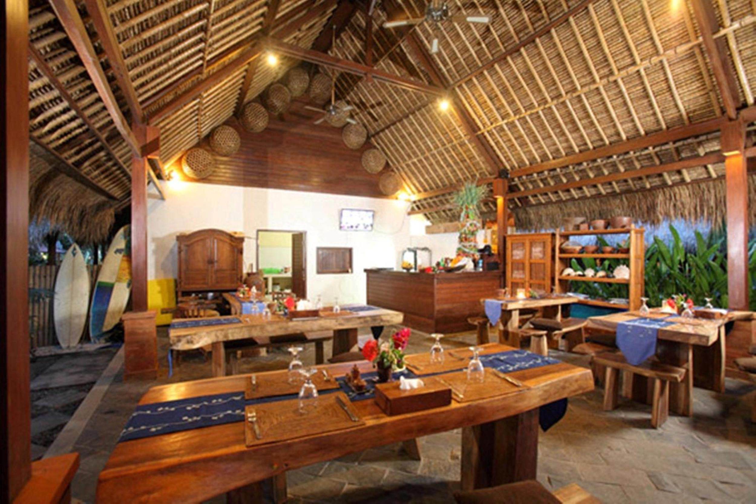 TS Hut Lembongan