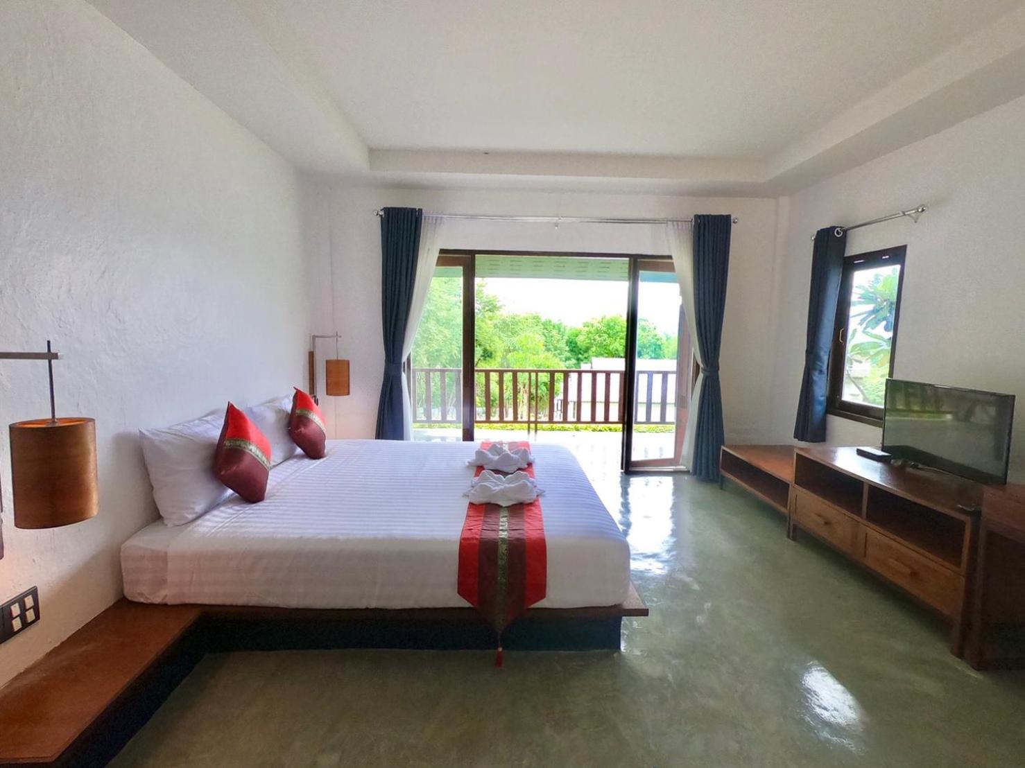 Diamond Village Pai