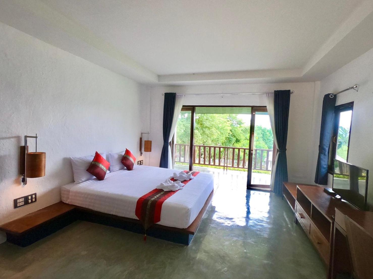 Diamond Village Pai