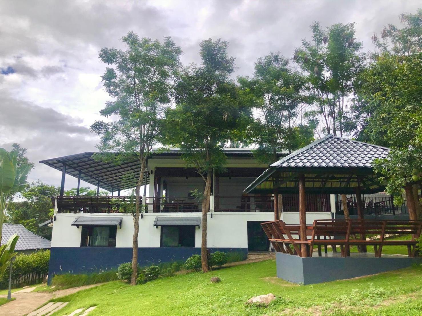 Diamond Village Pai
