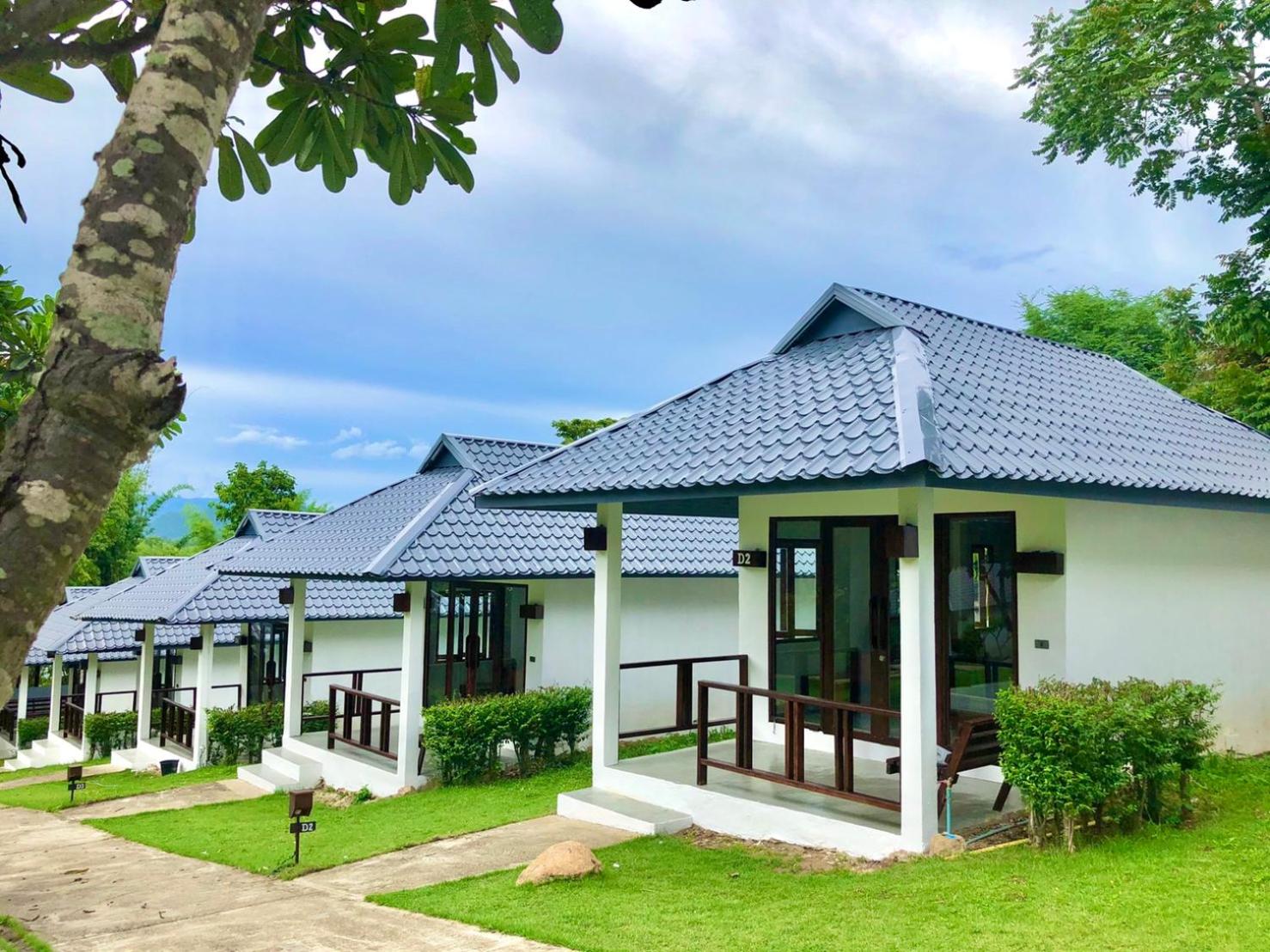 Diamond Village Pai