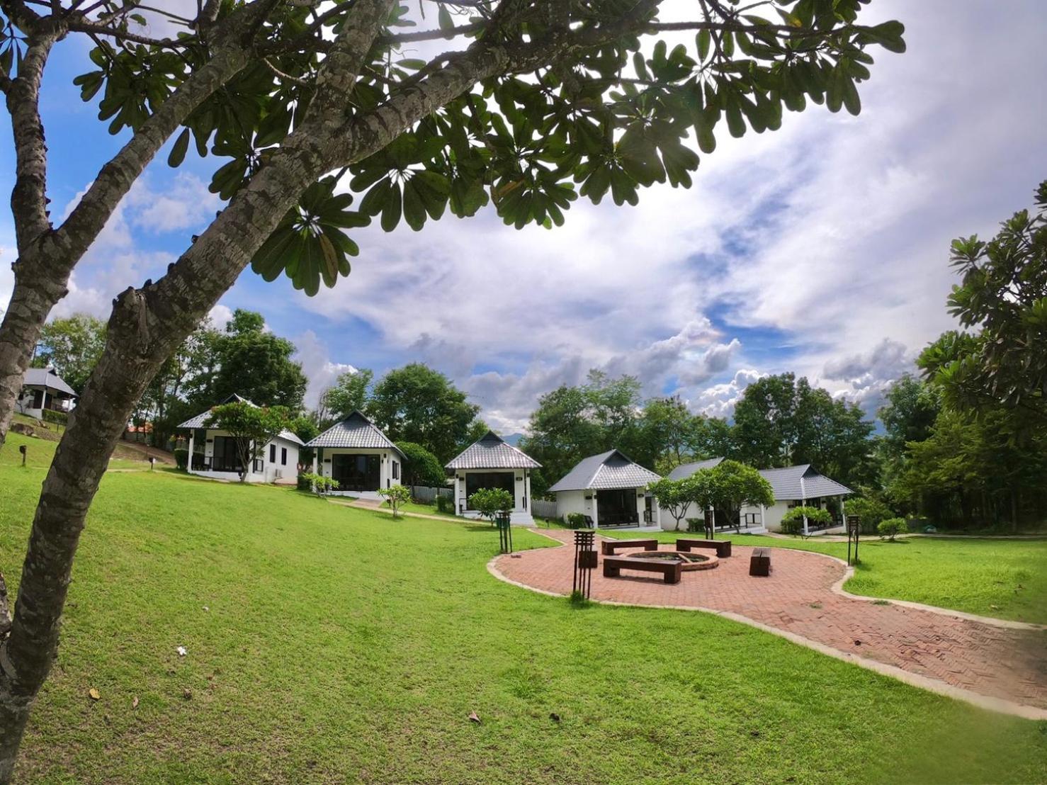Diamond Village Pai