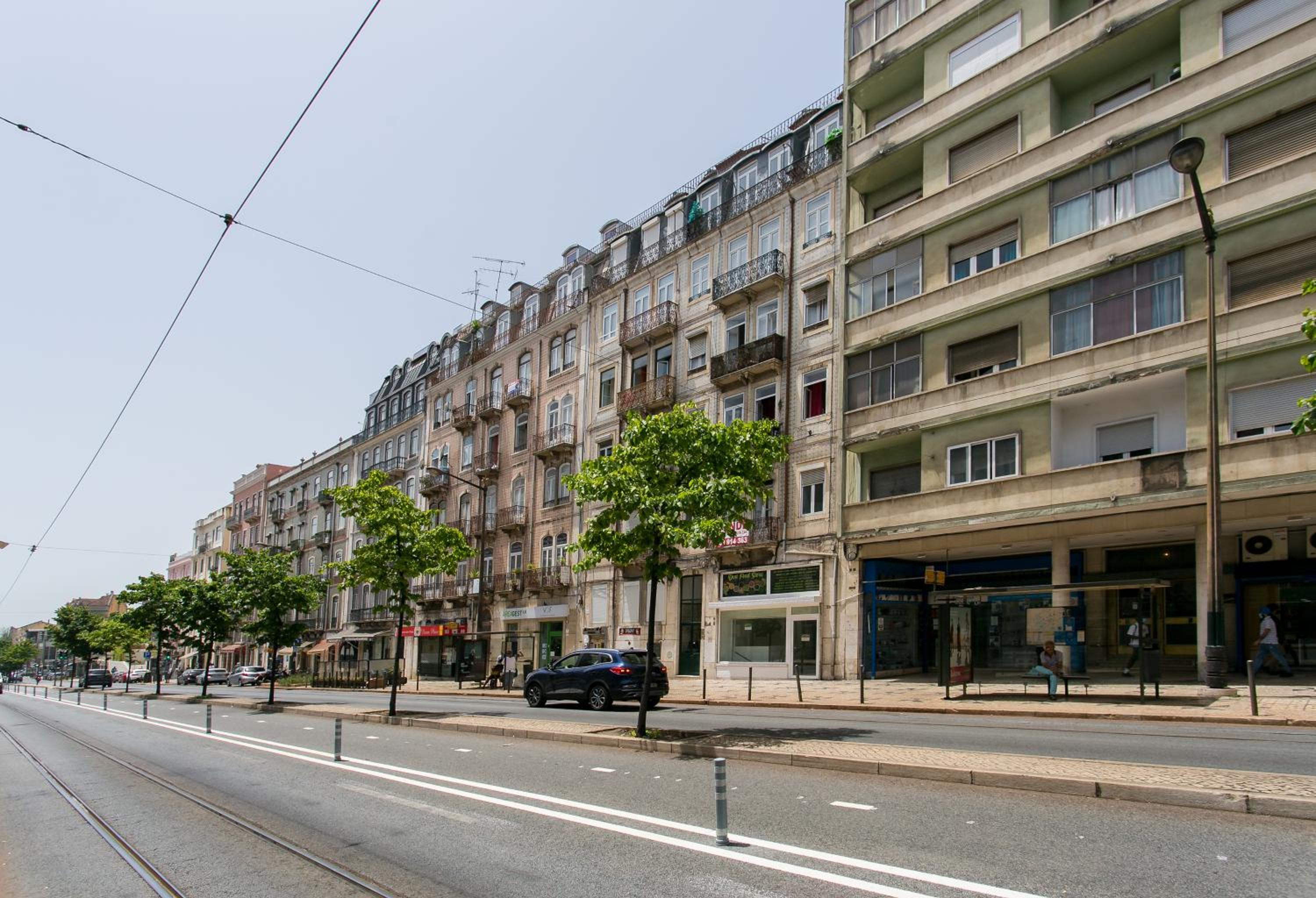 Lisbon luxury retreat! 2 suites, balcony & views!! view 4