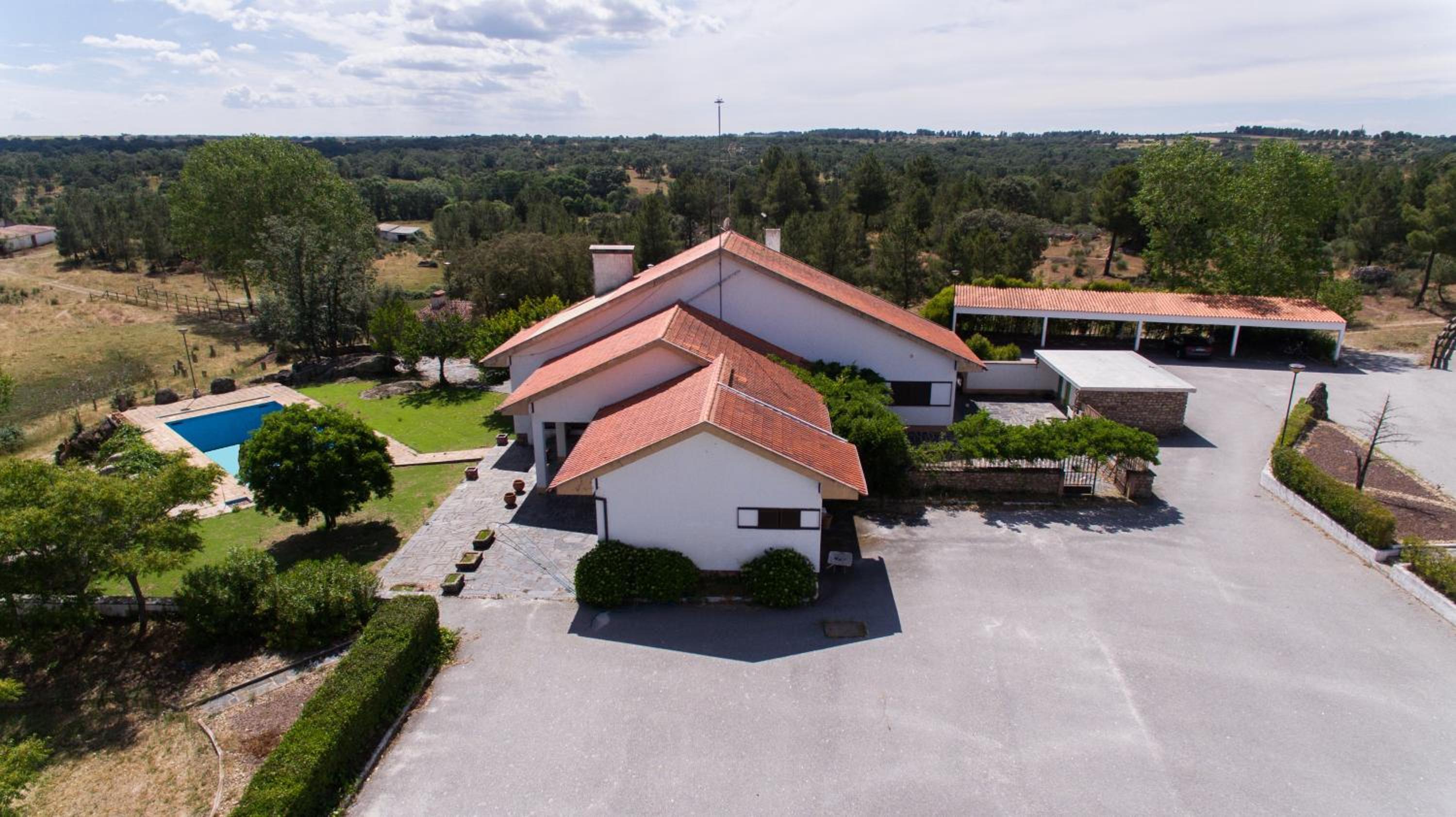 Hotel Quinta do Prado Verde - Image 1