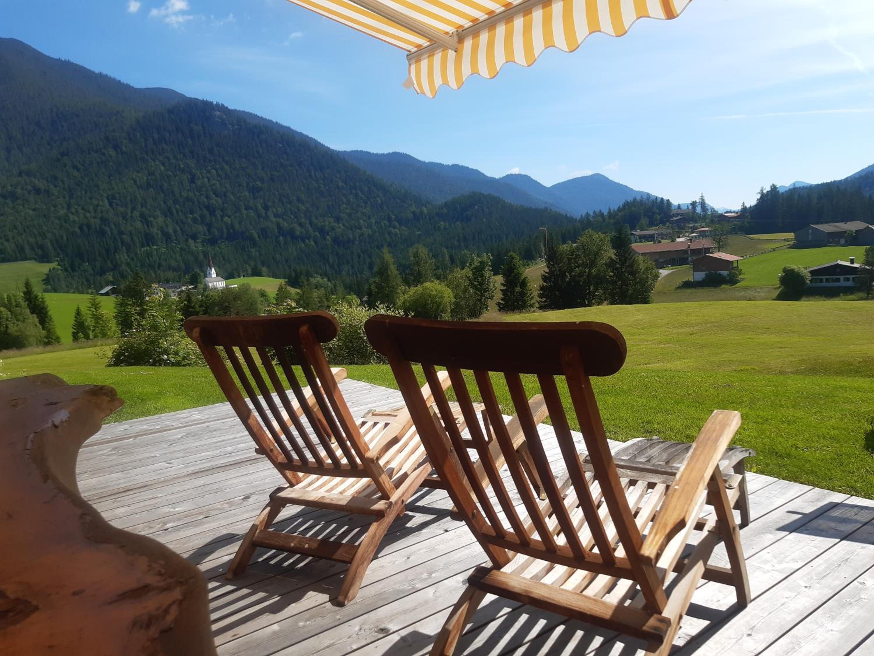 Alpenchalet view 2