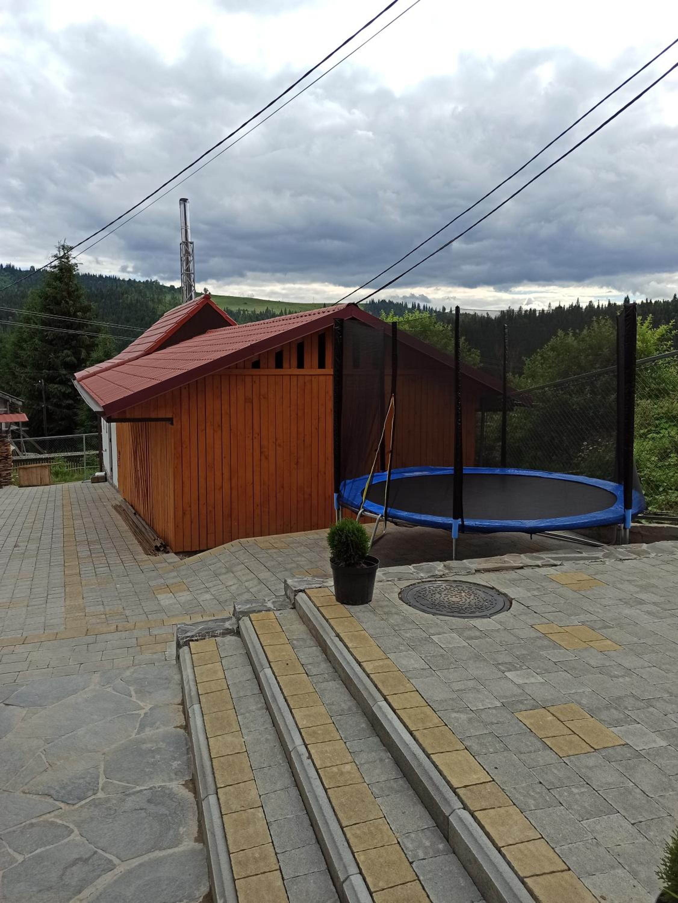 Photo 10