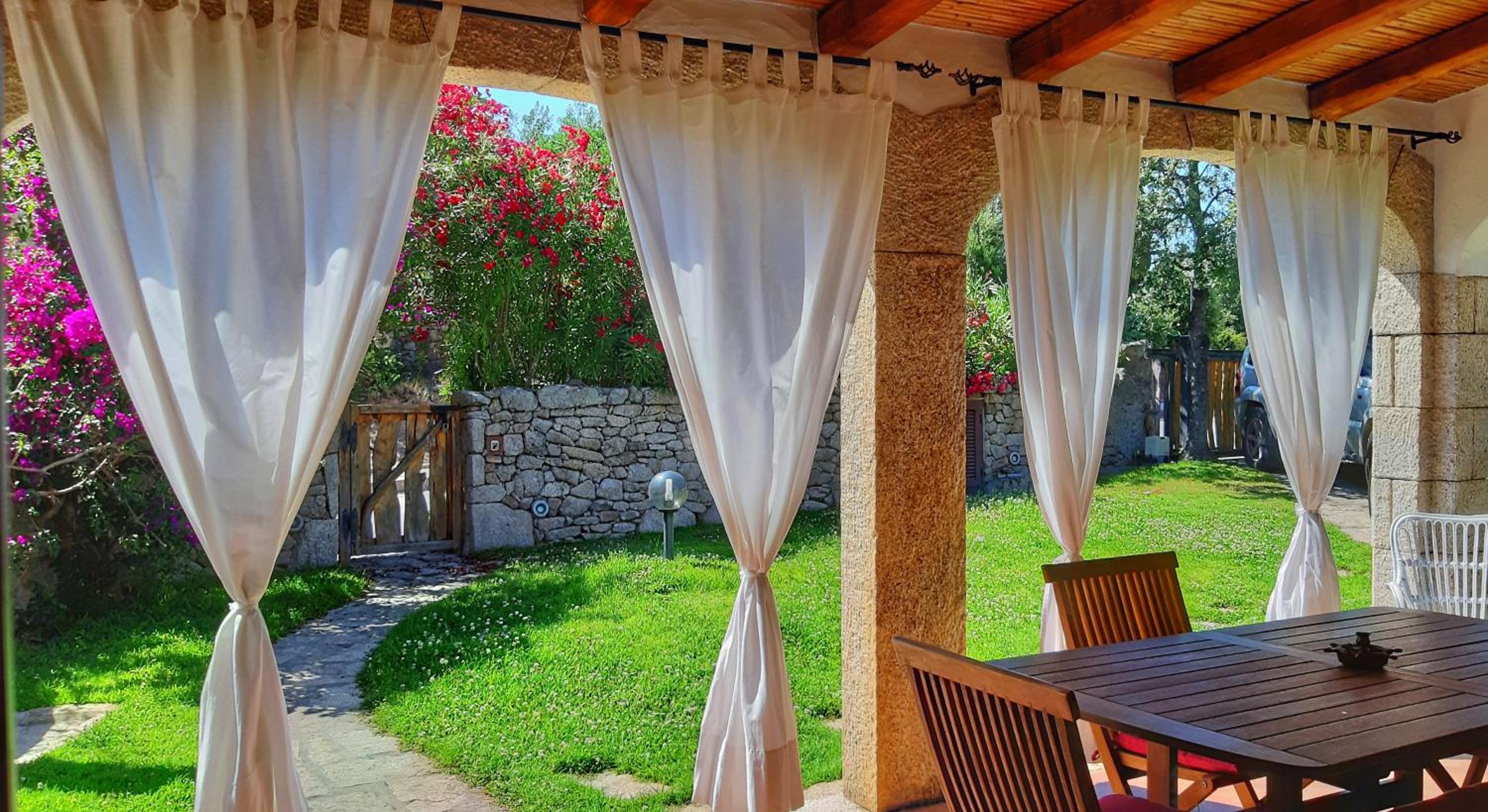 Villa La Quercia - Capriccioli view 2
