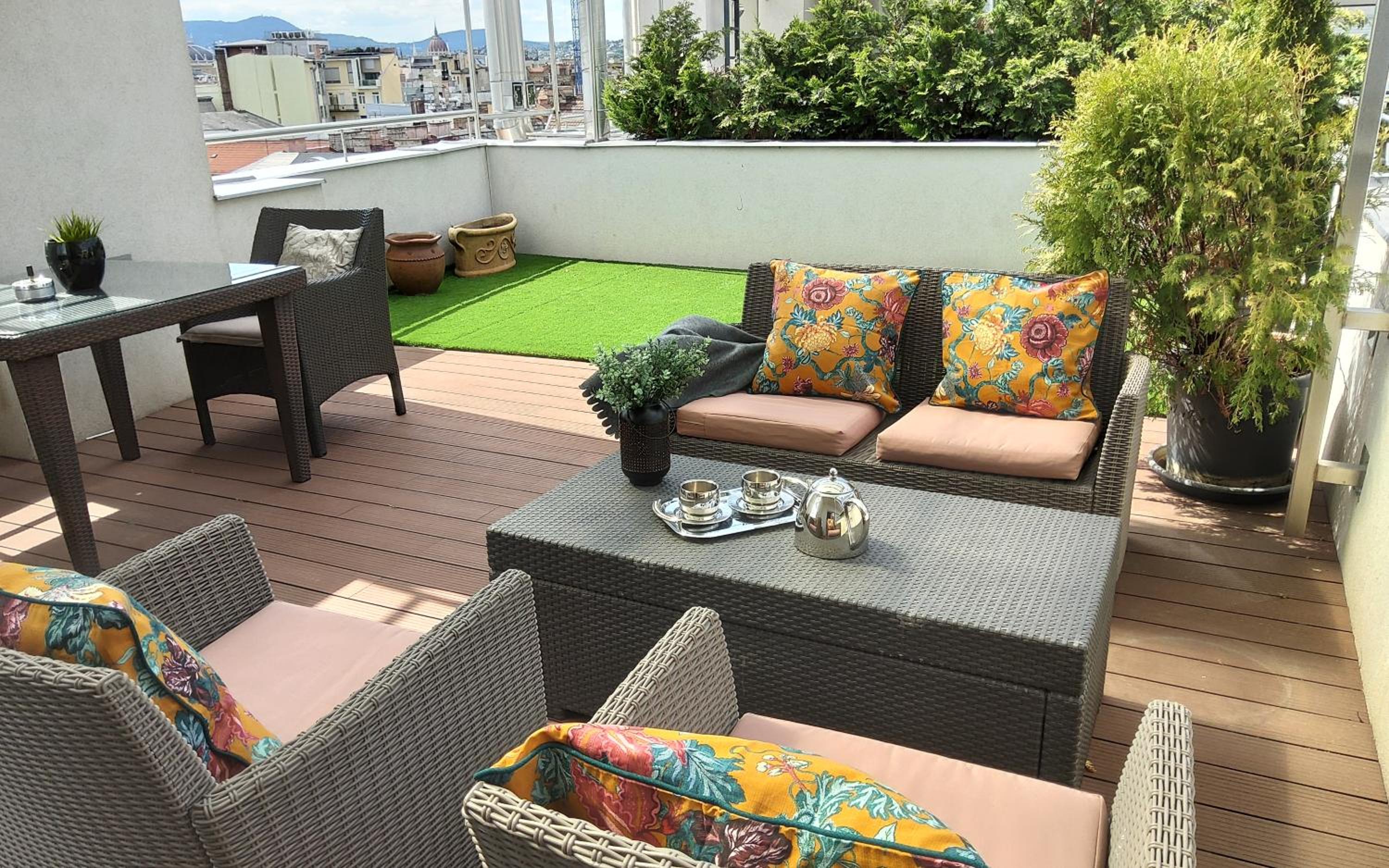 balance & terrace