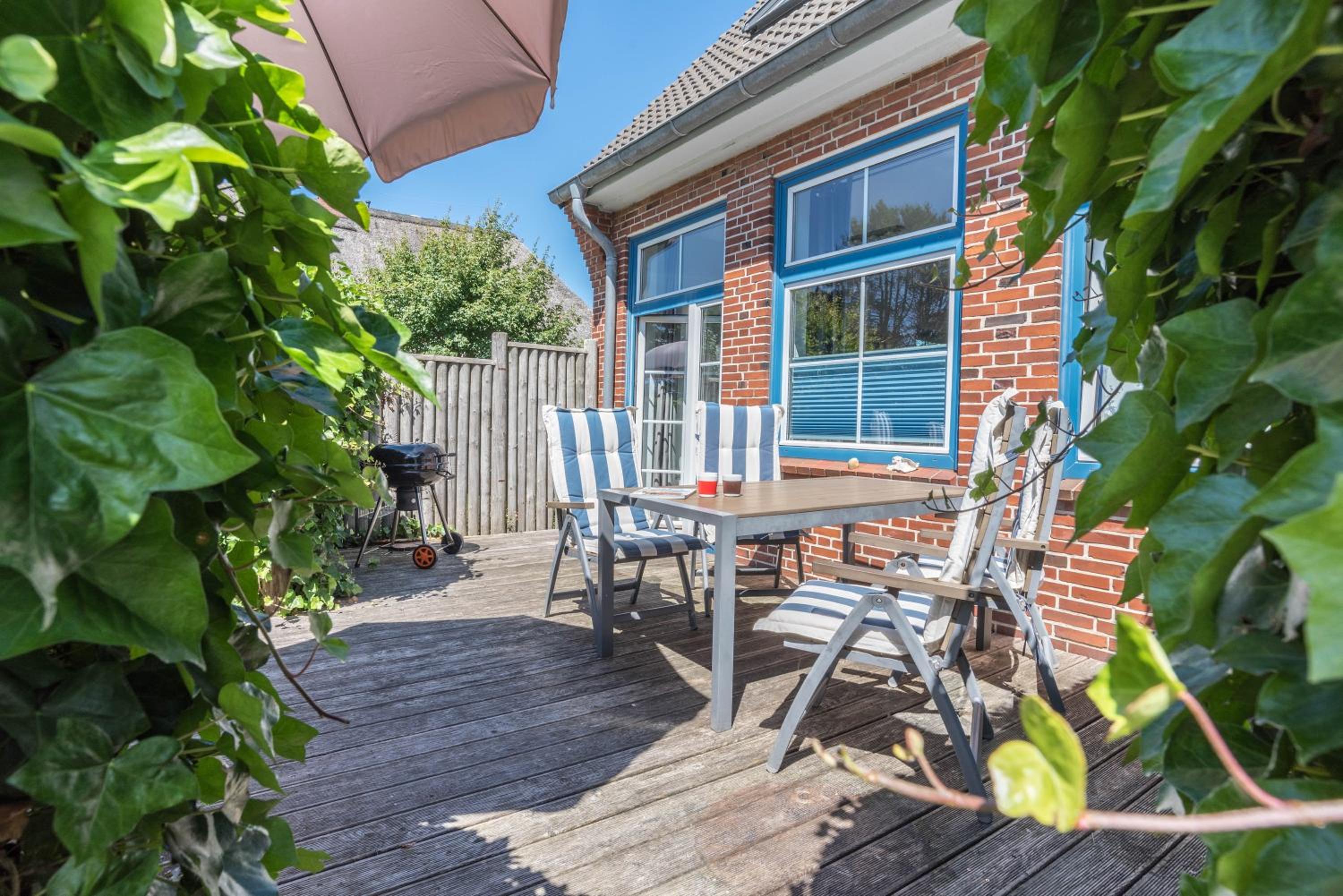 Cottage am Watt view 2