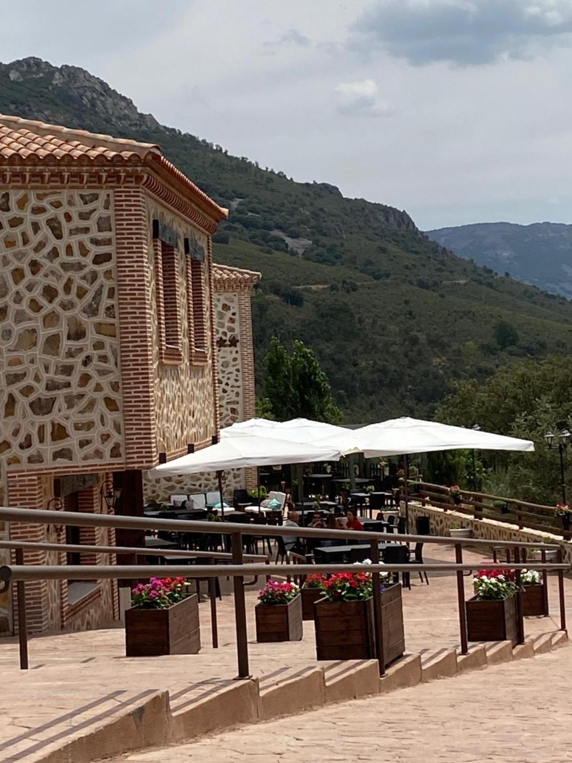 Hotel Rural La Cabrera photo 4