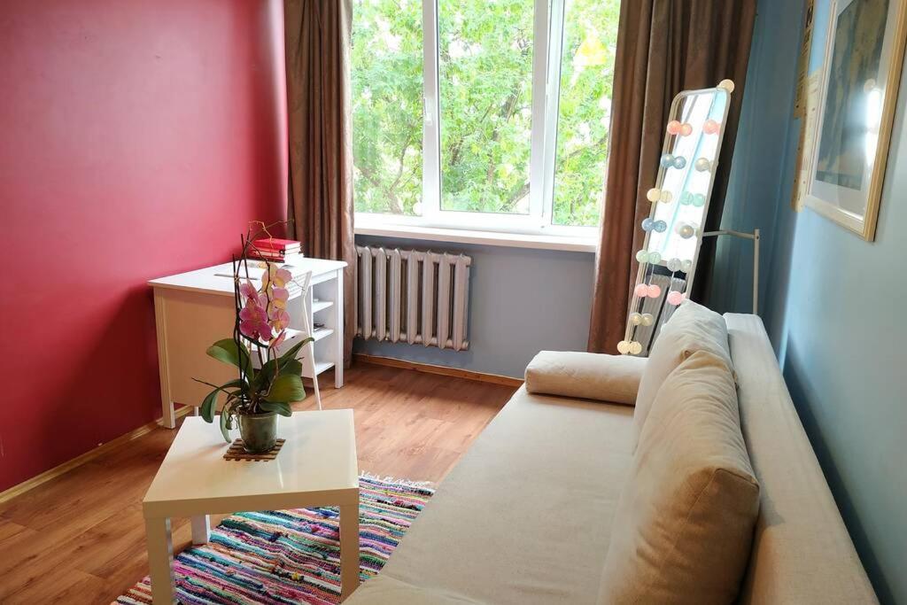 Slucko Central Studio Apartment near River view 2