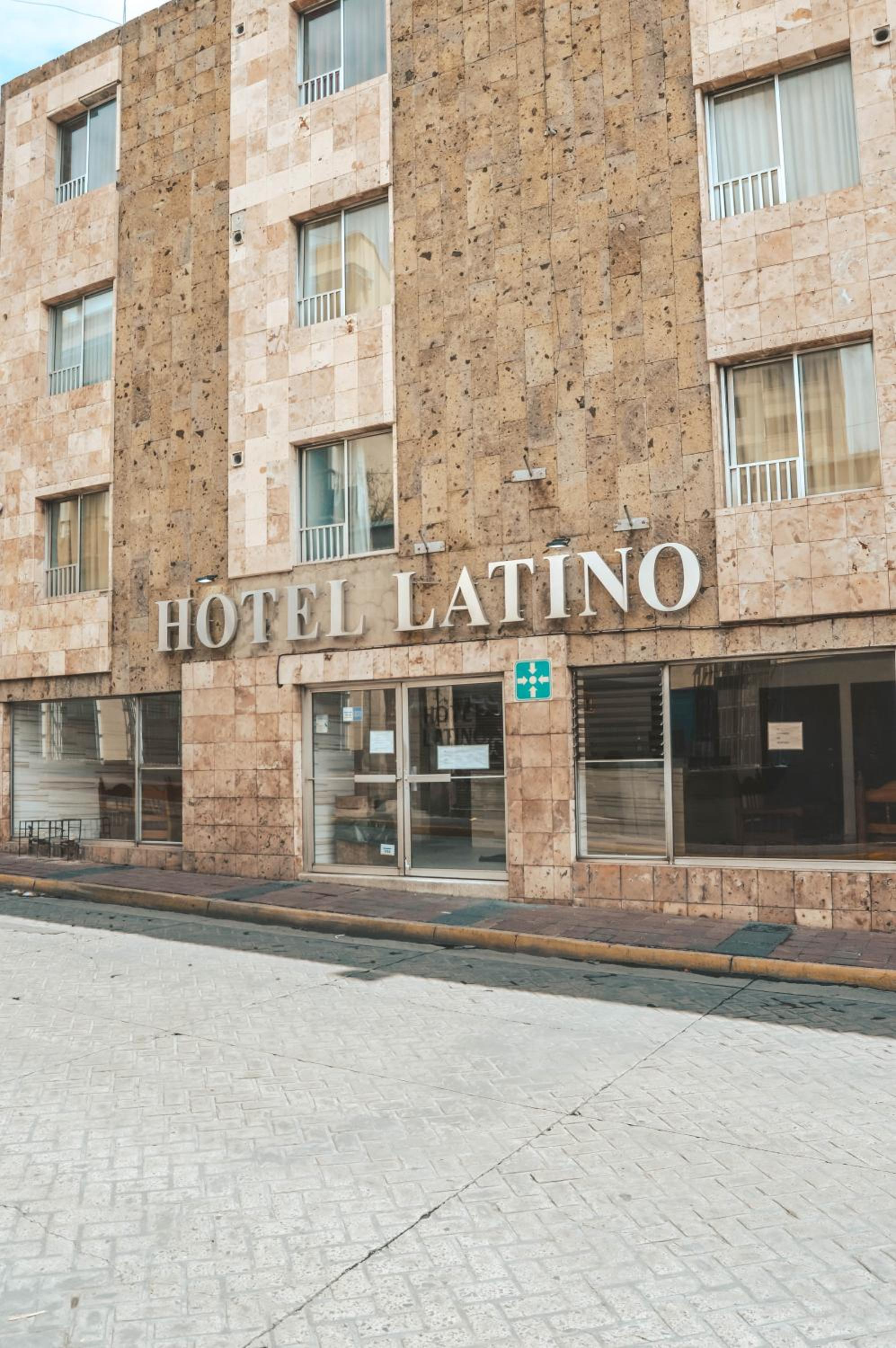 Hotel Latino - Image 1